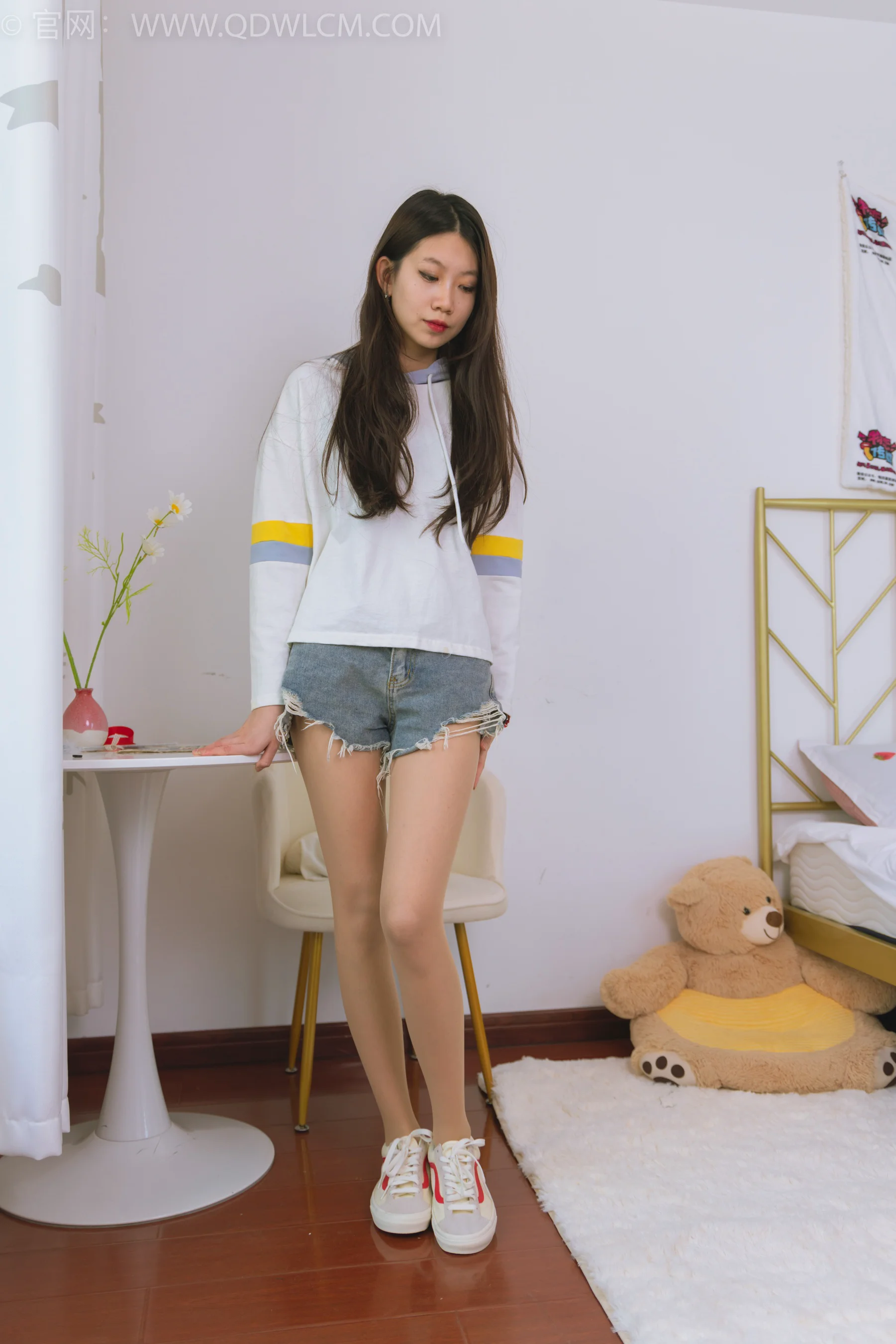 物恋传媒 NO.1511 纤纤-湖边少女 - 爱照片