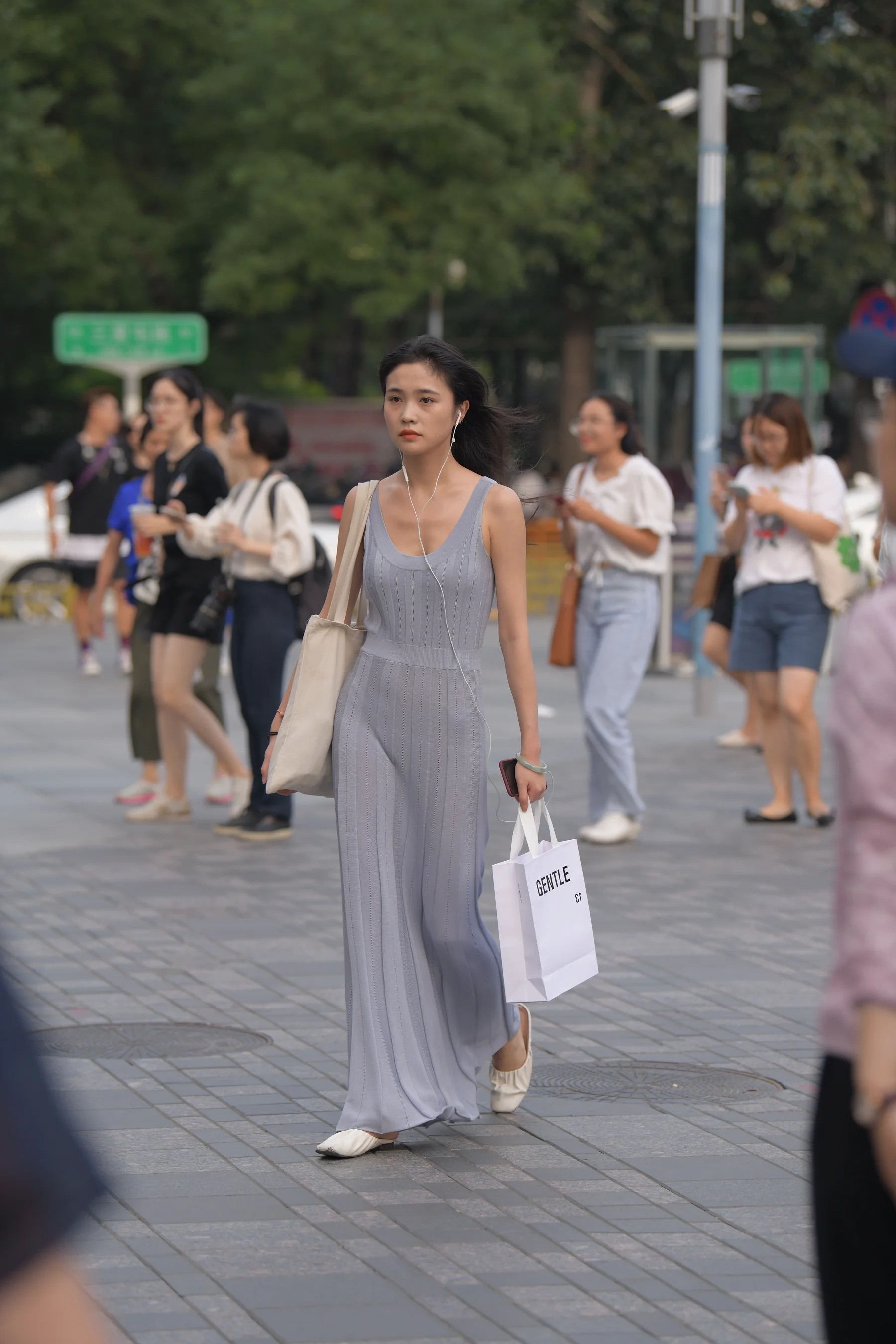 红石作品 – 长裙美女 写真 - 爱照片
