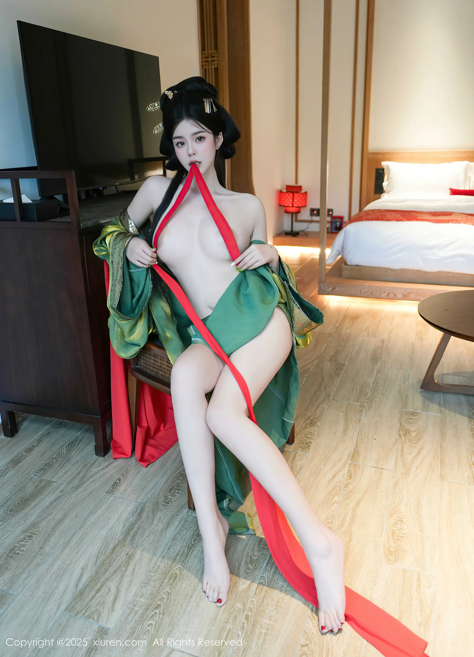 [XiuRen秀人网] No.10126 雪糕CiCi 性感古风 - 爱照片
