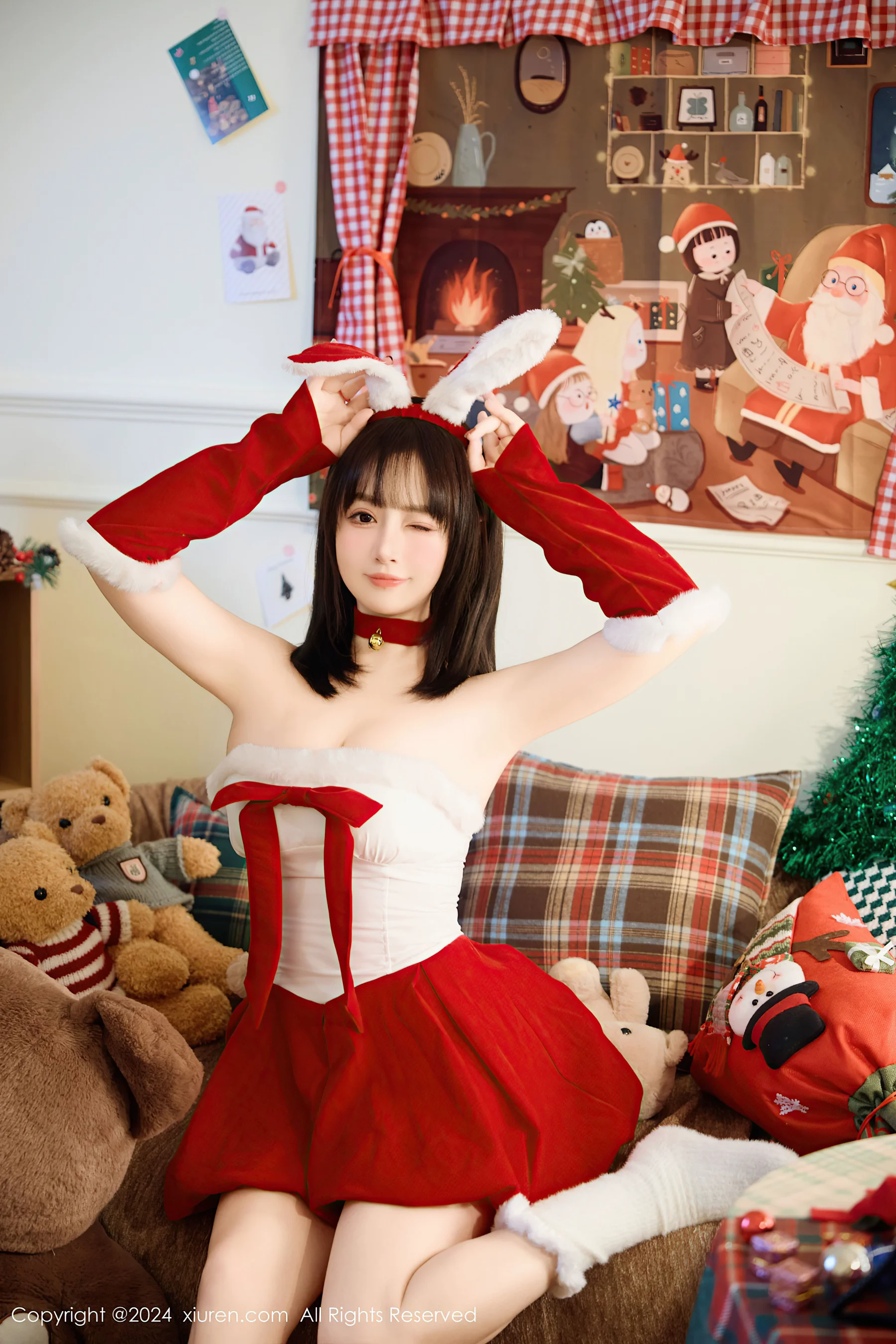 [XiuRen秀人网] No.9656 养乐多Doll 美臀性感 - 爱照片