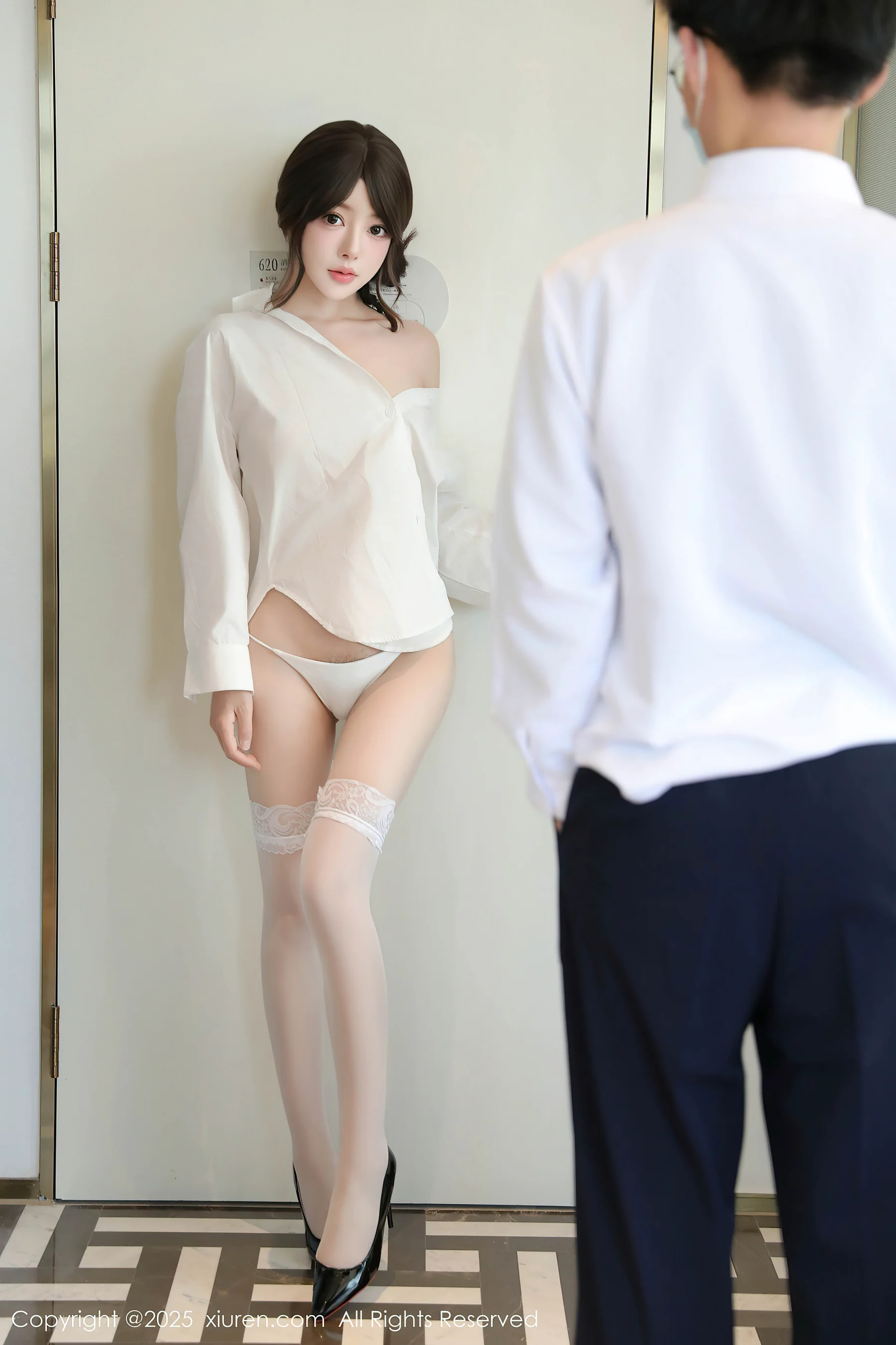 [XiuRen秀人网] No.10036 桃妖夭 丝袜美腿 - 爱照片