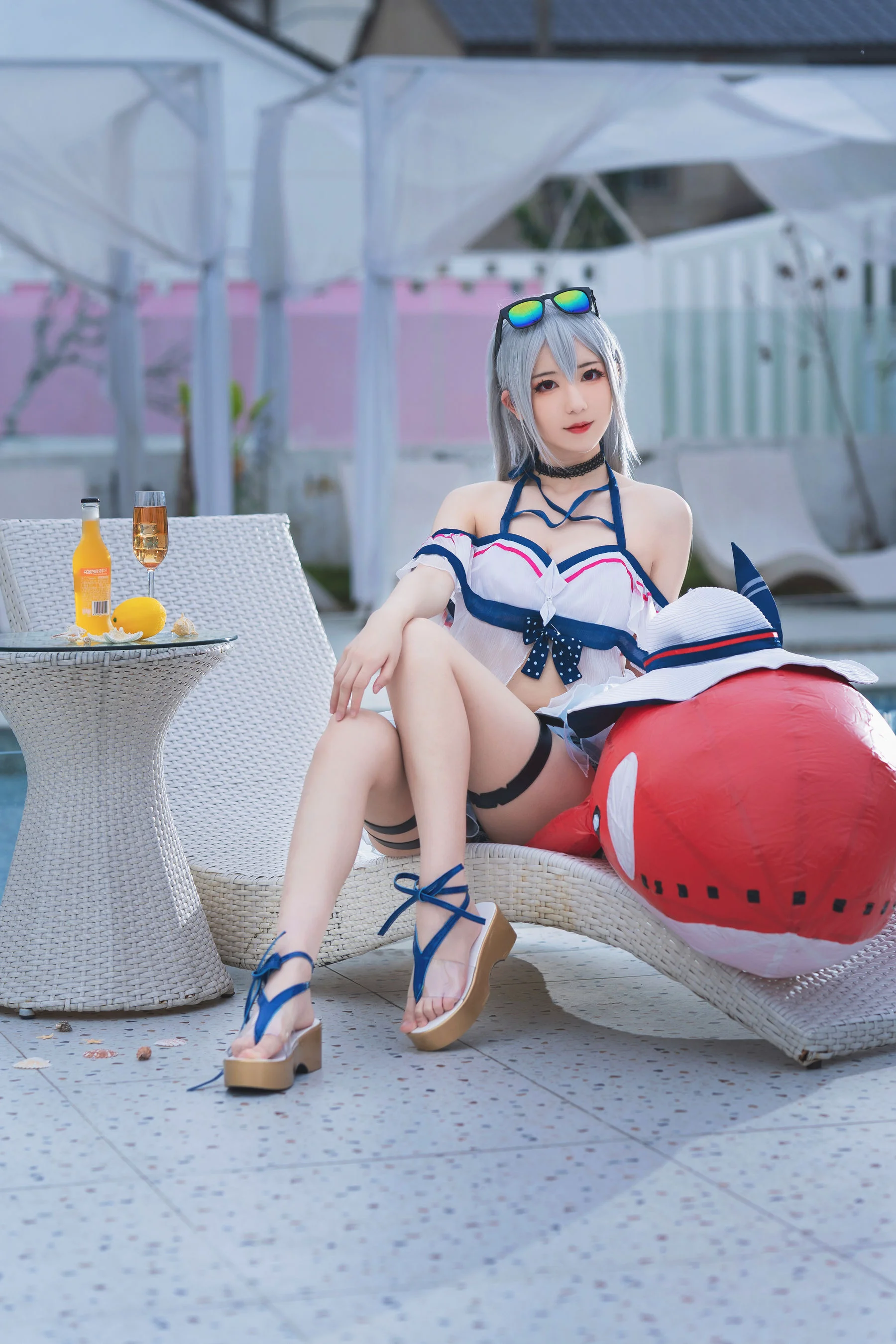 小姐姐弥音音ww – 明日方舟 斯卡蒂泳装 写真套图 - 爱照片