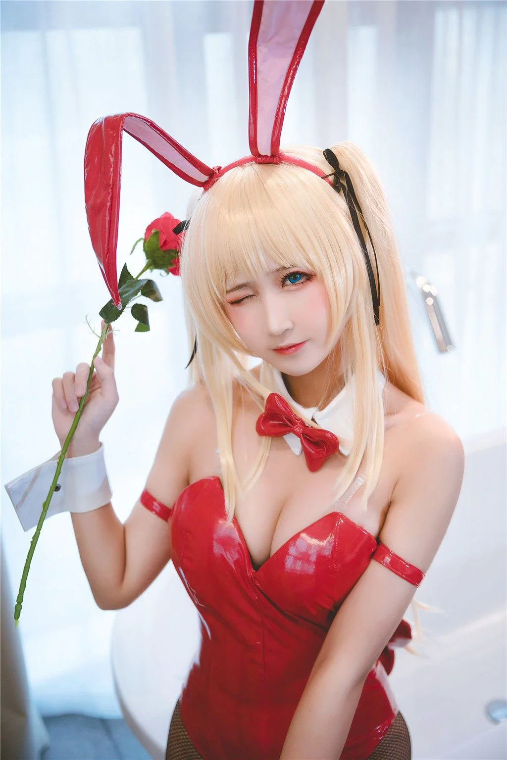 [Cosplay] 微博妹子三度_69 – 黑丝兔女郎 - 爱照片
