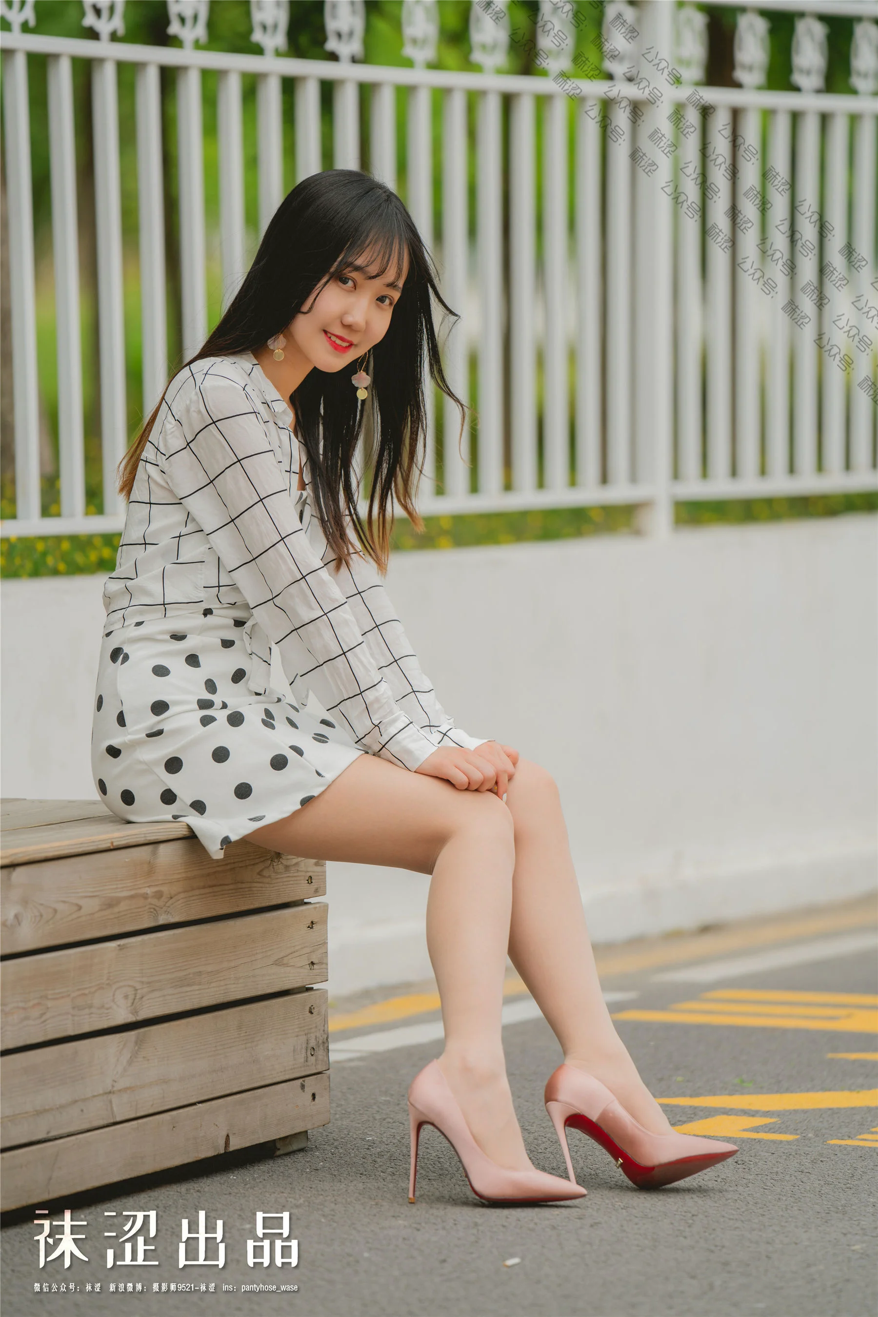 [袜涩] VOL.067 脸脸 – 女粉丝脸脸特惠图集 - 爱照片