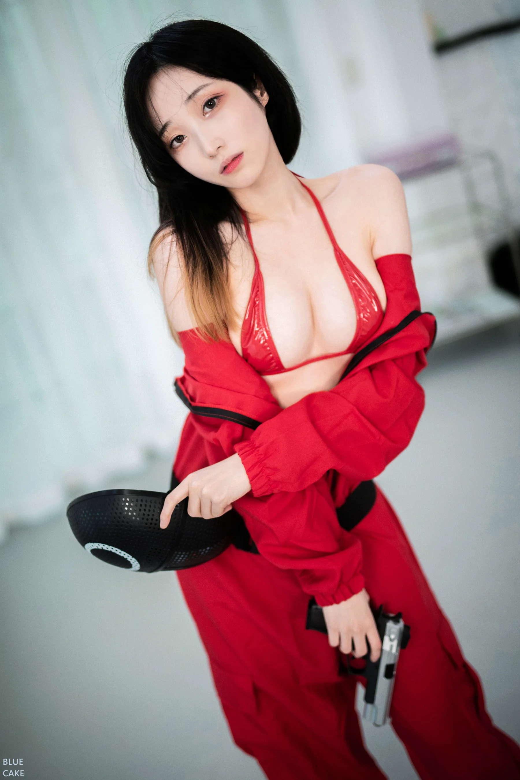 [BLUECAKE] Bambi (밤비) & Son Ye-Eun (손예은) – Play Game - 爱照片