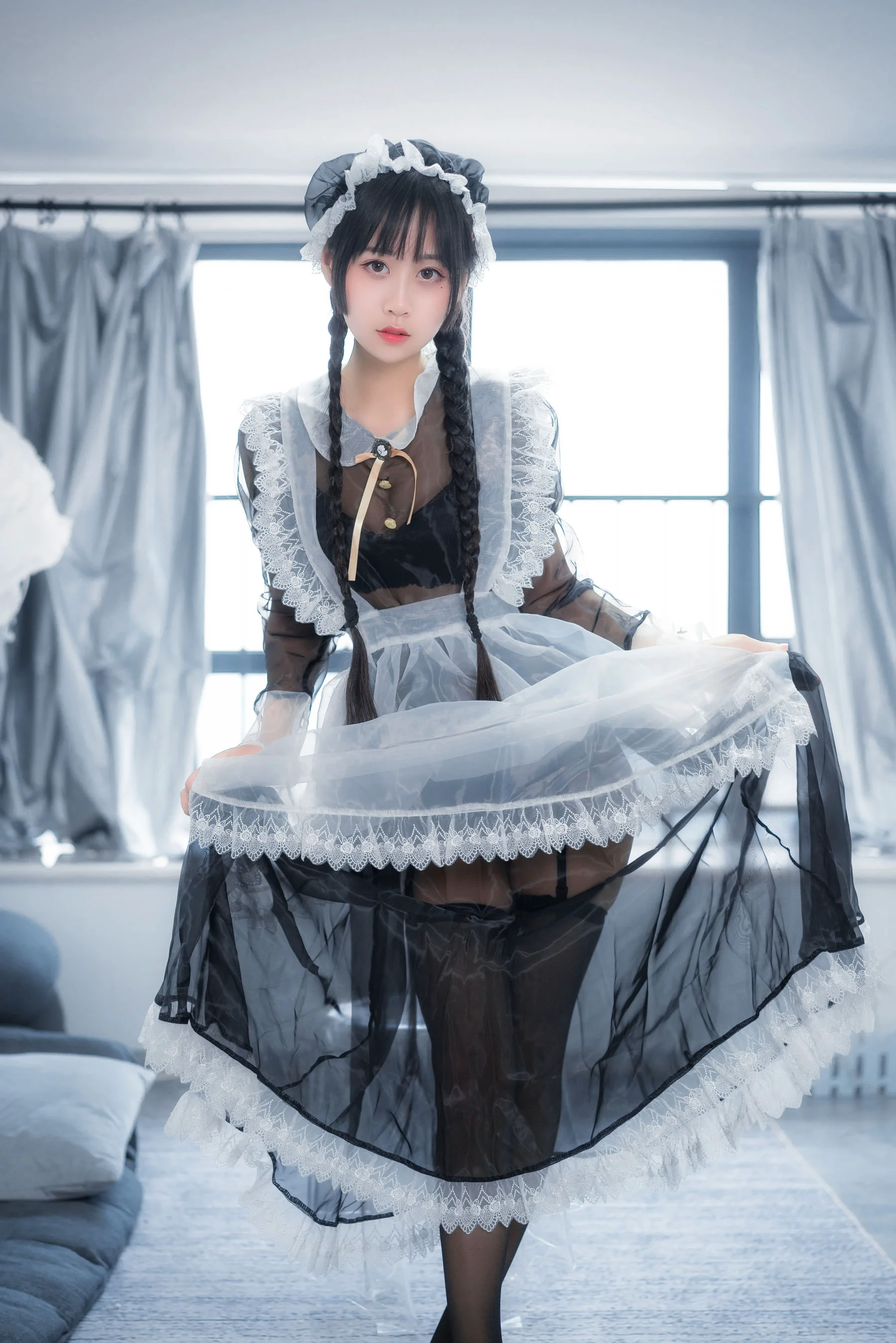 [COS福利] 萌芽儿o0 – 透明女仆2 - 爱照片