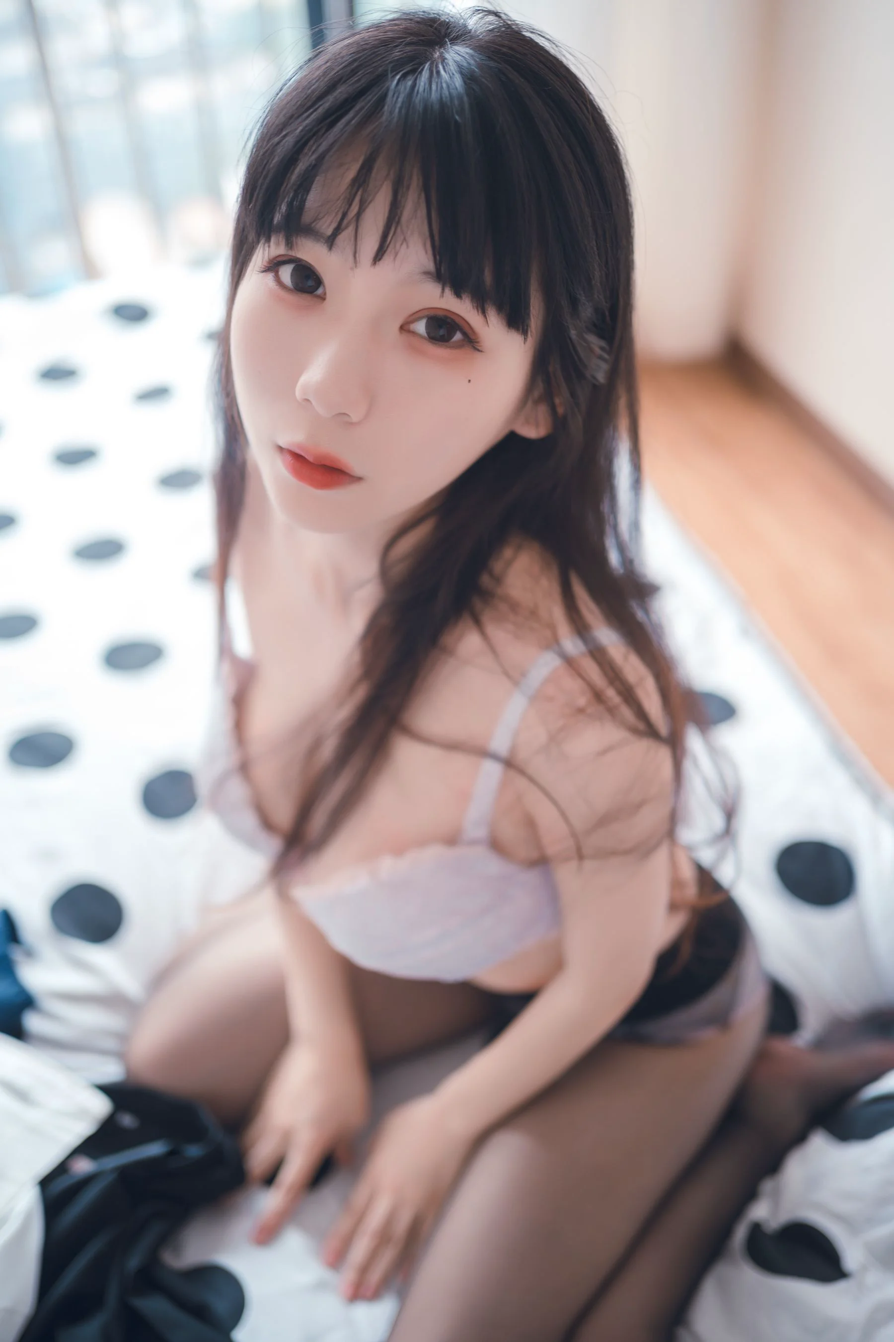 [网红COSER写真] usejan - 私语 套图 - 爱照片