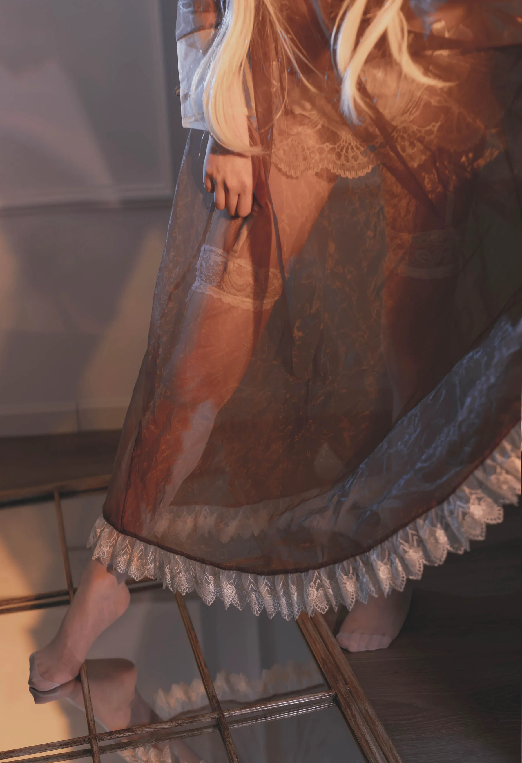 [网红COSER写真] 福利姬嘎潼 – 透明女仆 套图 - 爱照片