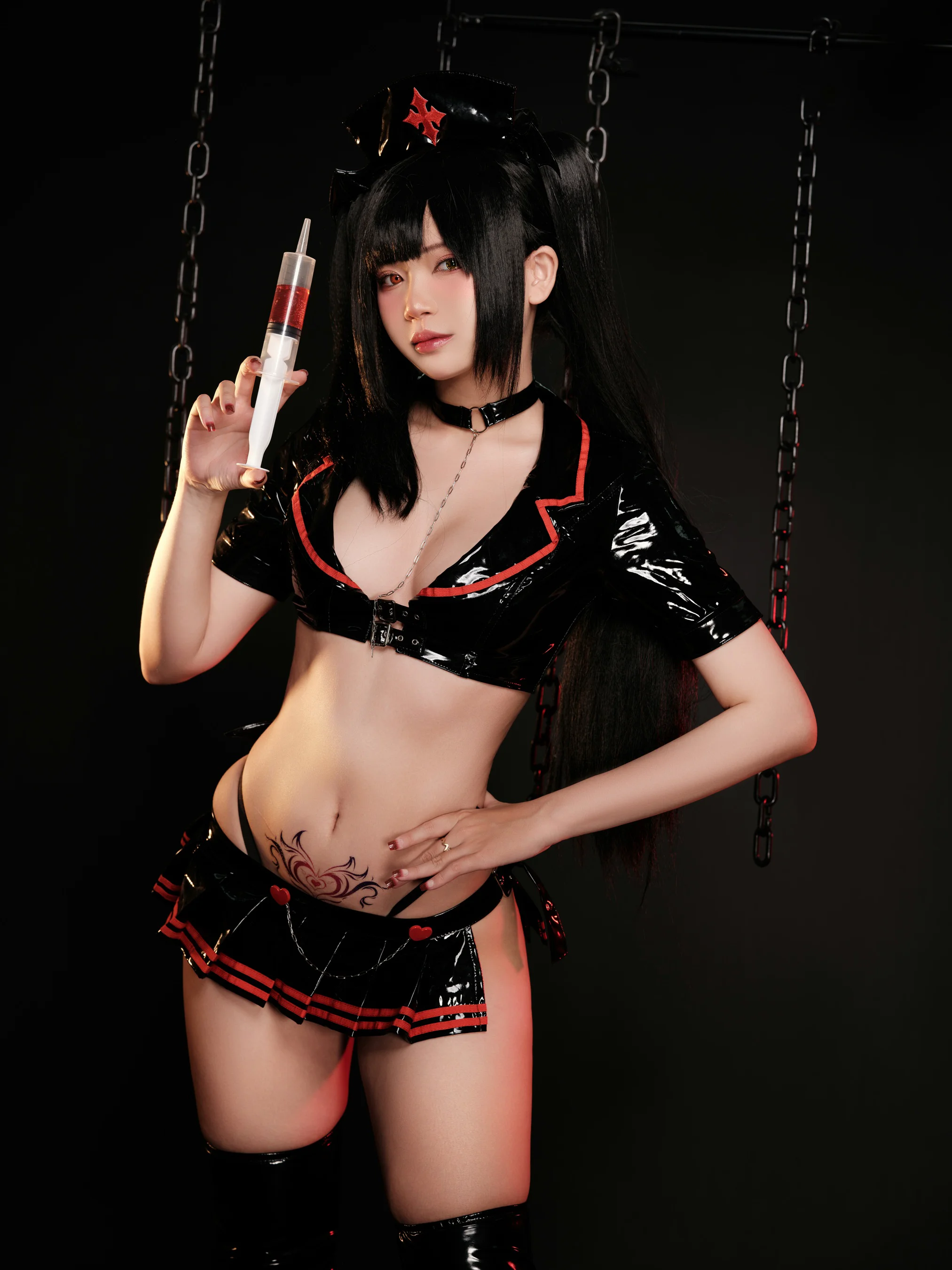 ZinieQ – Kurumi Tokisaki Dark Nurse - 爱照片
