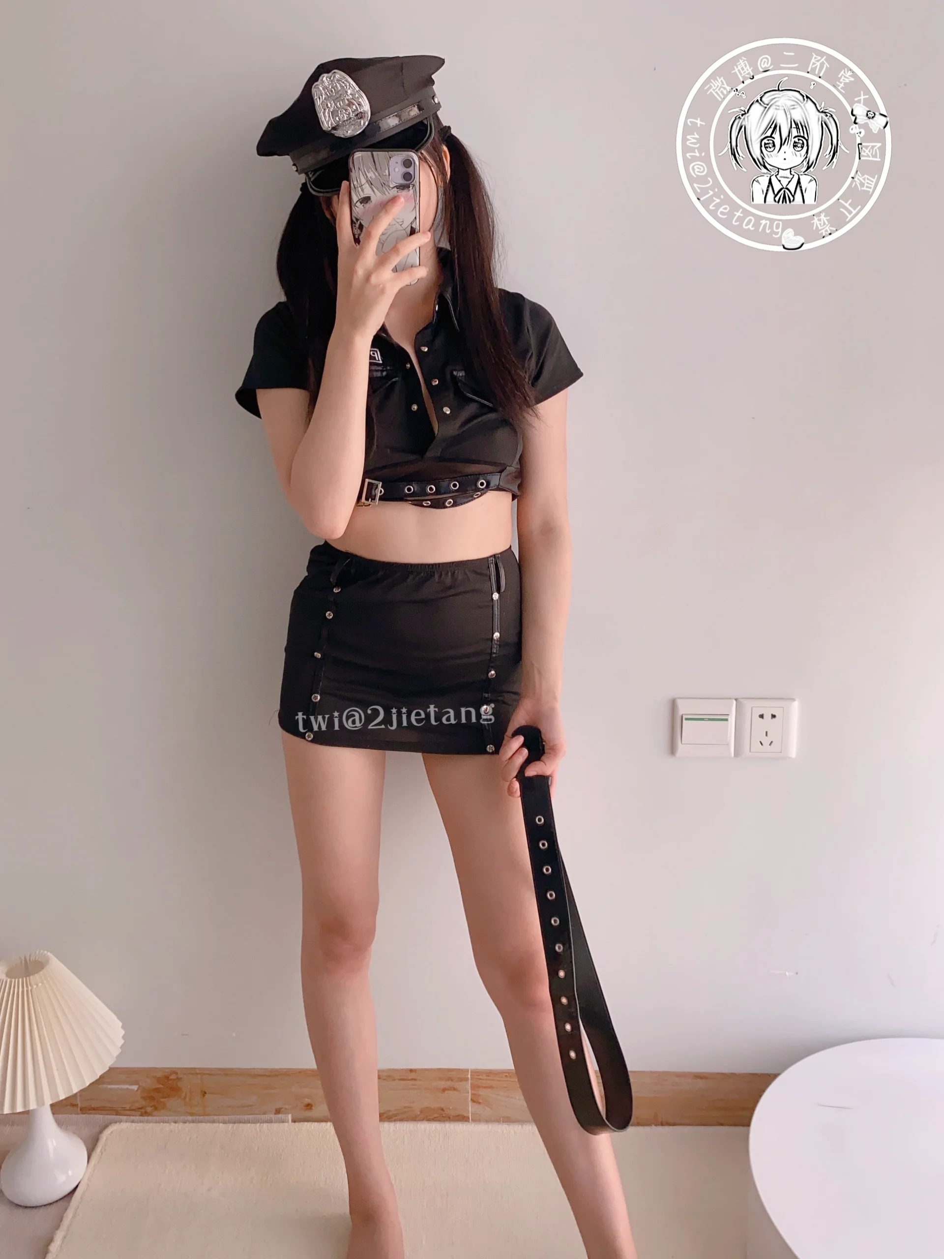 二阶堂 (宅绘子) – 制服 - 爱照片