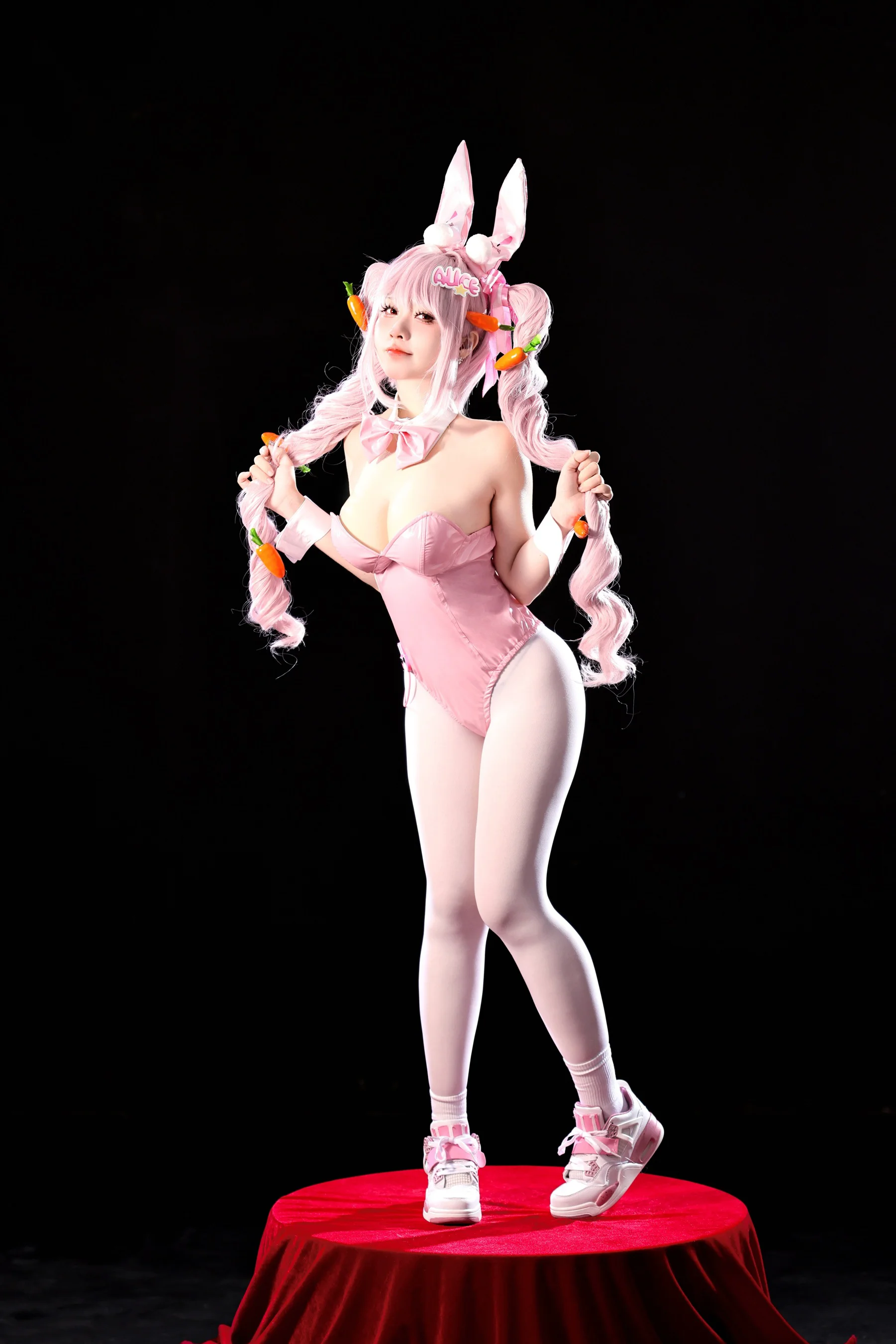G44不会受伤 – 爱丽丝兔女郎 - 爱照片