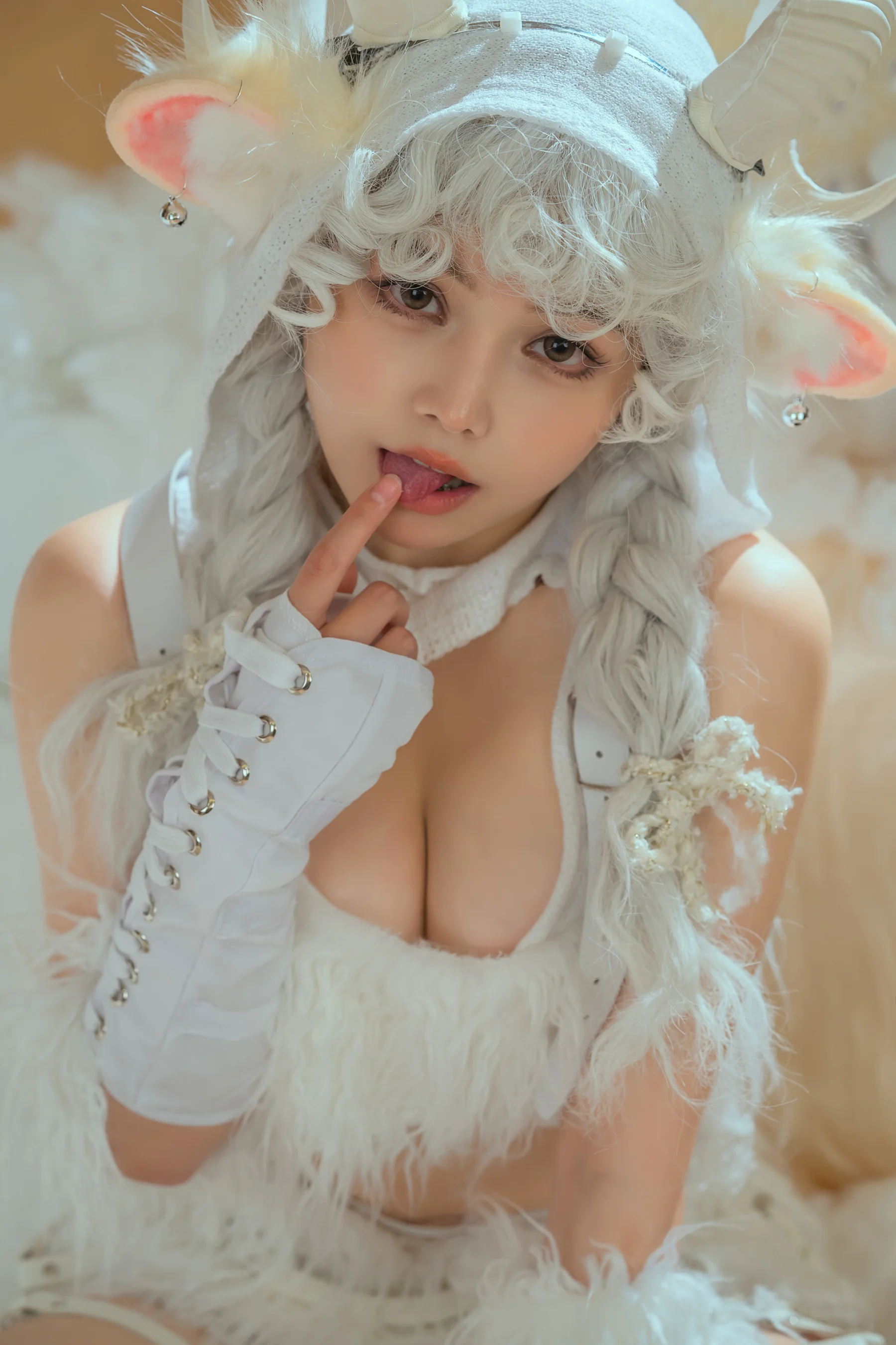 可爱性感COS@七月喵子 – 幻想兽娘集日食 伊卡 - 爱照片