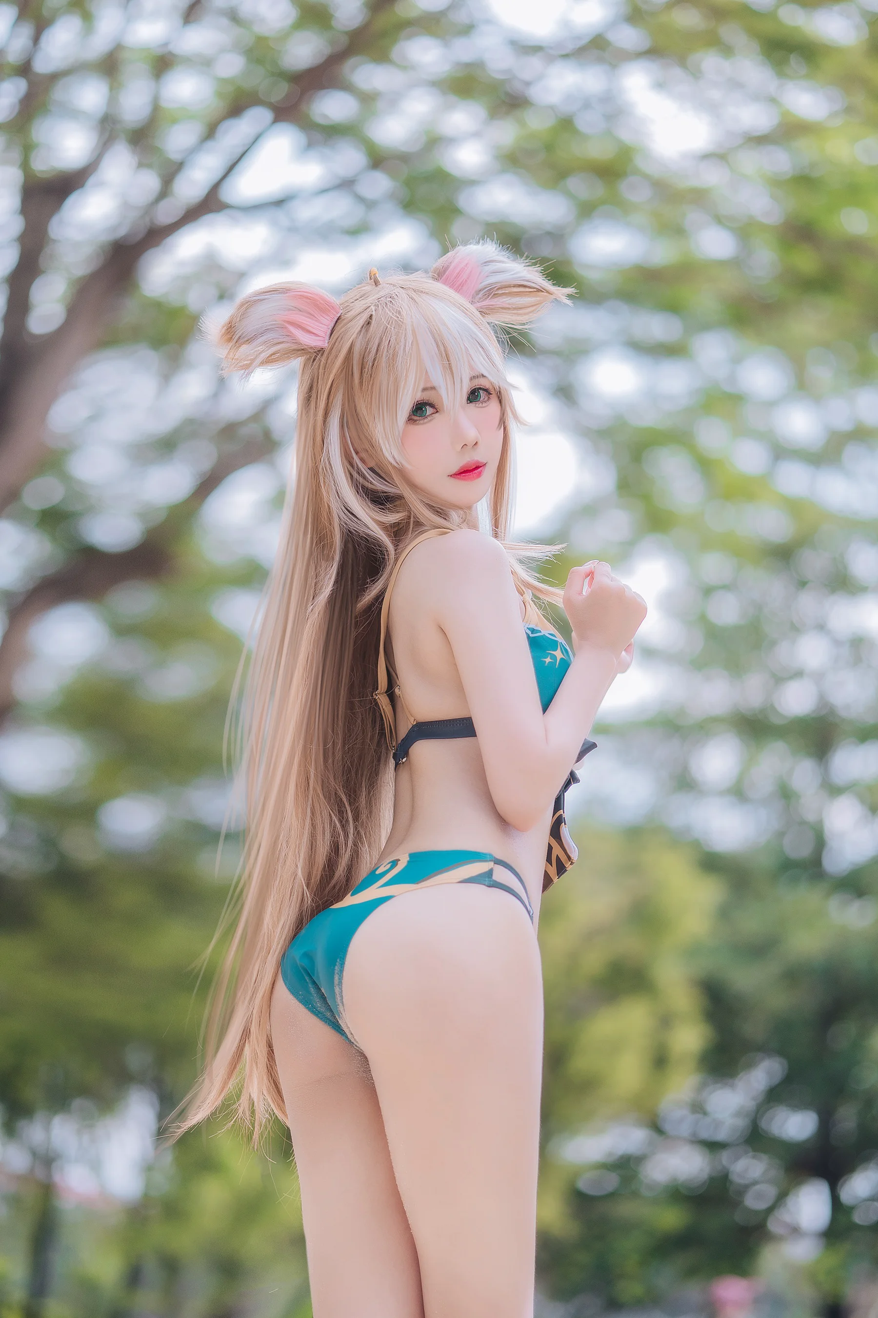 仙女月 – 泽月希娜小姐泳装 - 爱照片