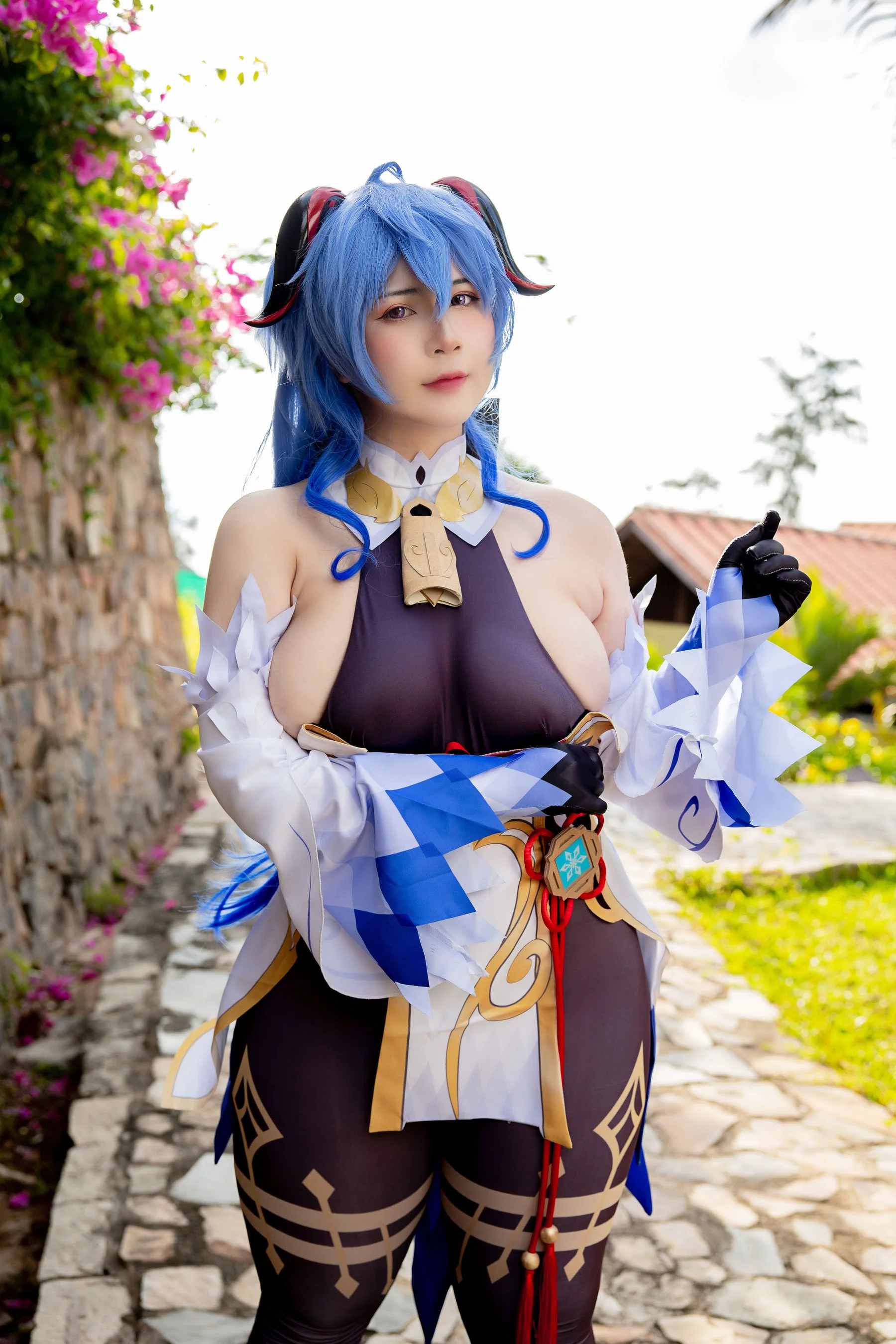 [网红COSER] Uy Uy – Ganyu 写真套图 - 爱照片