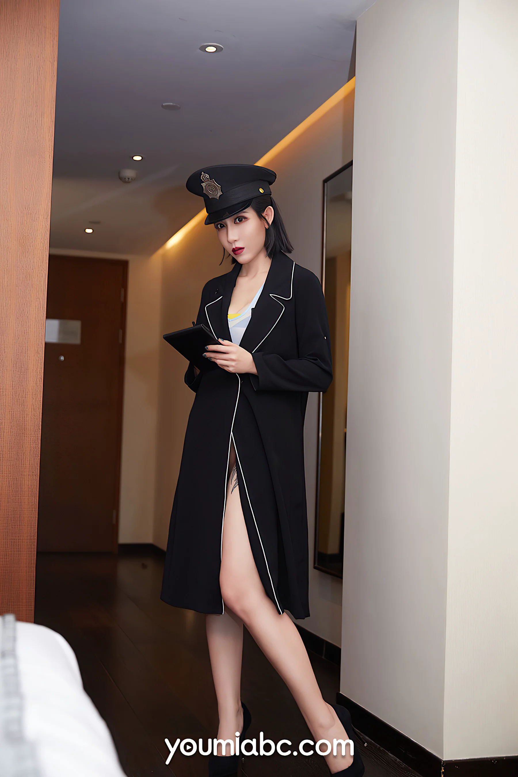 [YouMi尤蜜] 娇蛮女警 安妮斯朵拉 - 爱照片