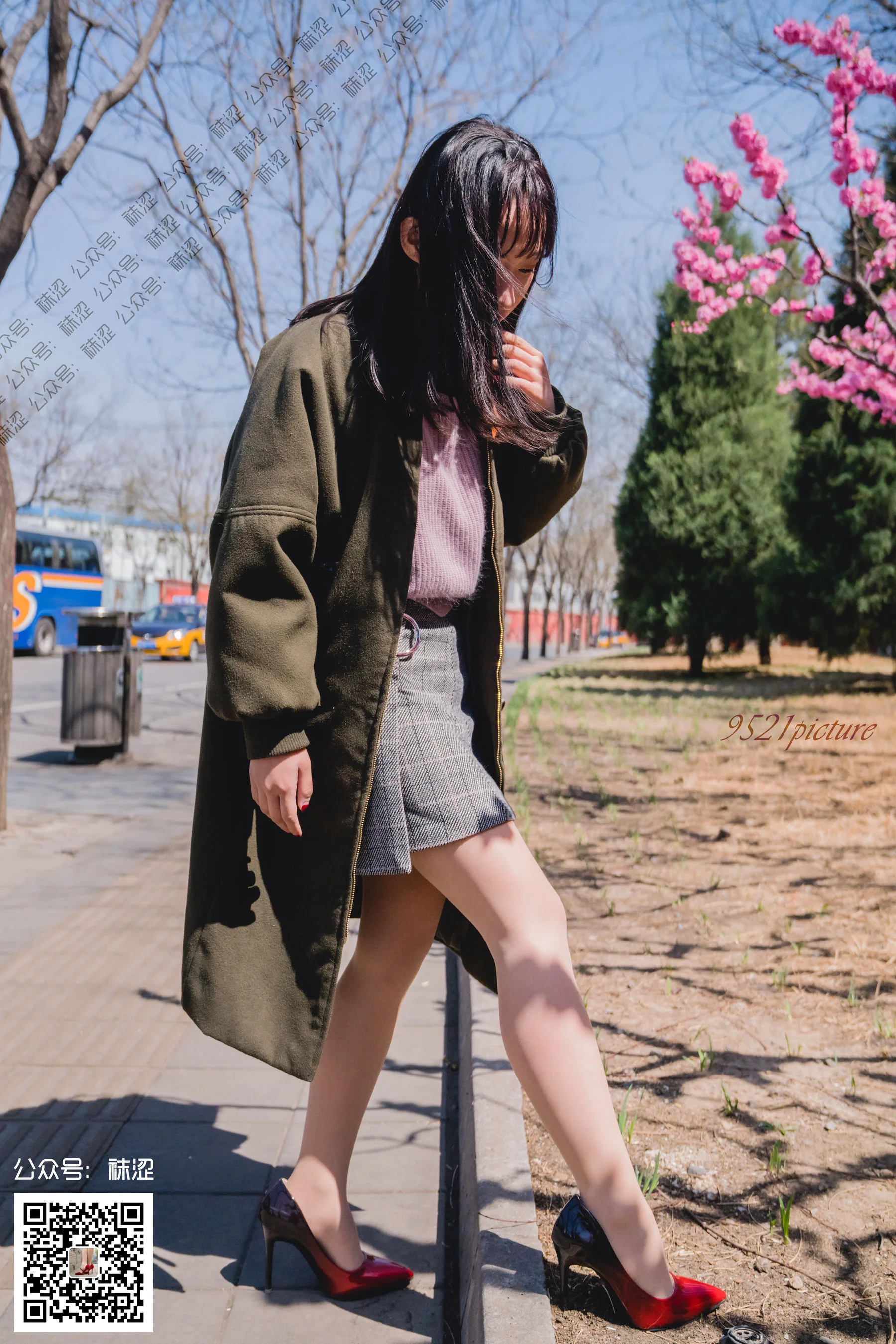 [袜涩] VOL.028 Amanda – H打车小剧情 - 爱照片