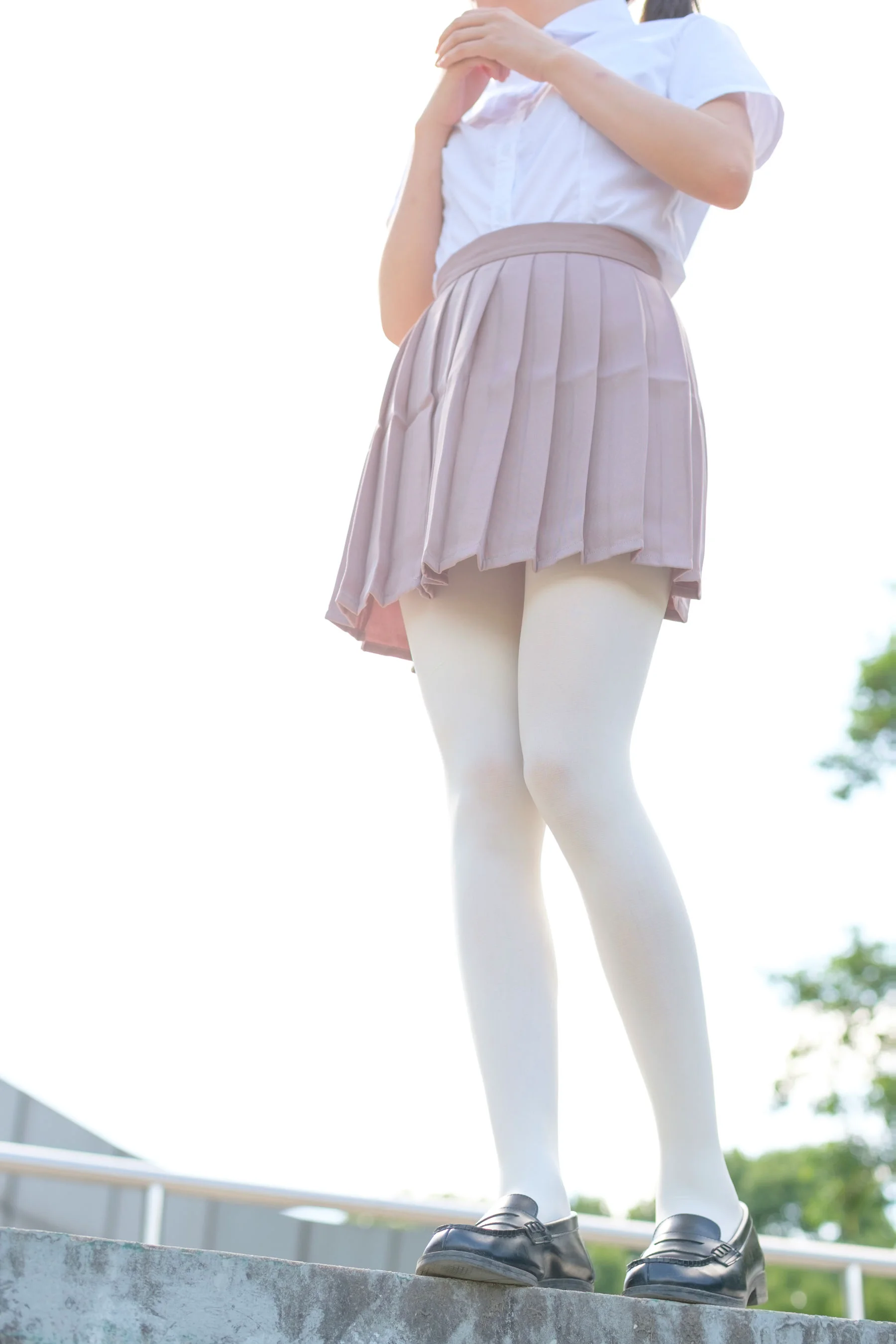 《操场上的白丝》 [森萝财团] R15-030 写真集 - 爱照片