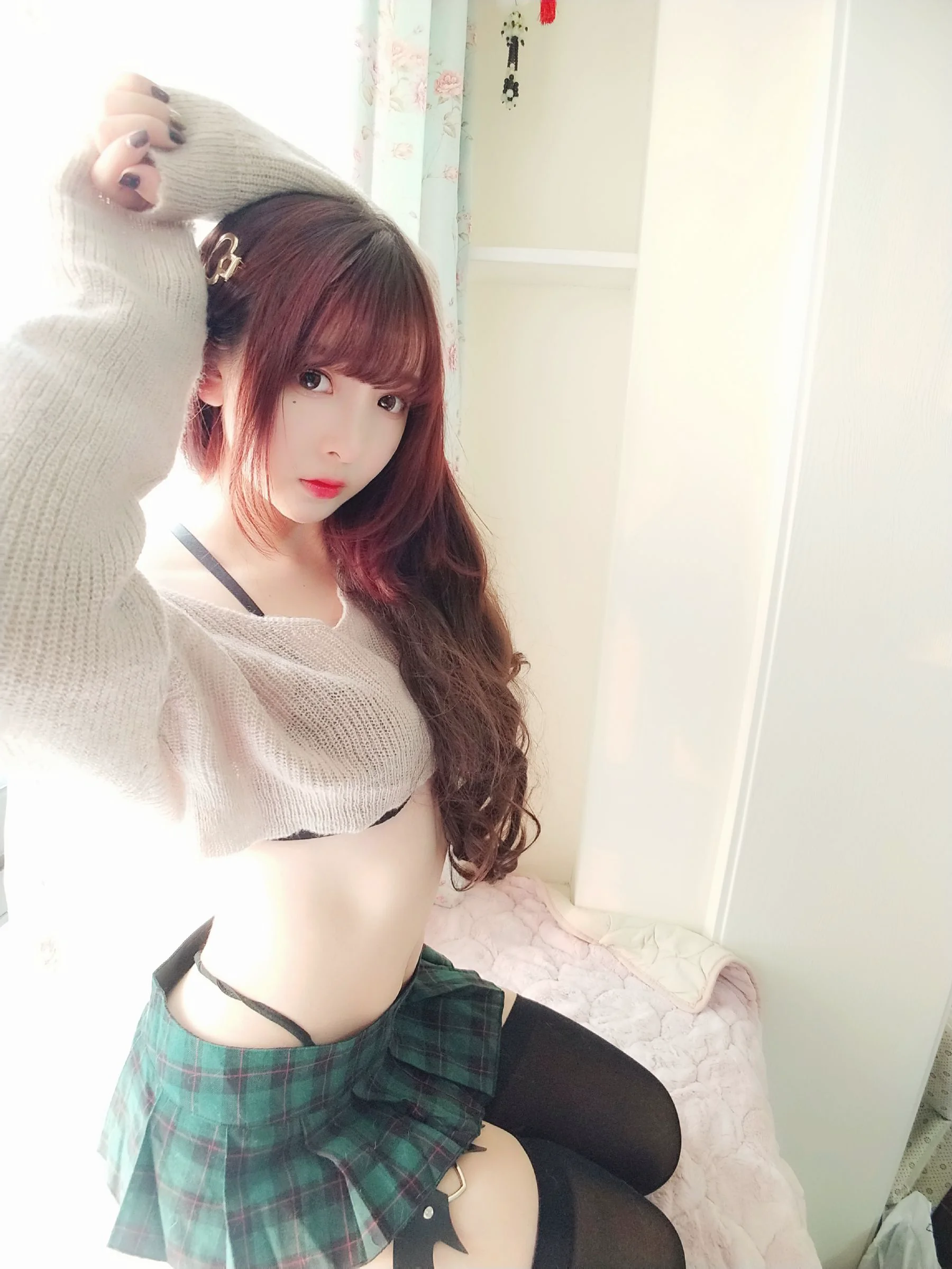 [Cosplay] 二次元美女古川kagura – 性感毛衣 - 爱照片