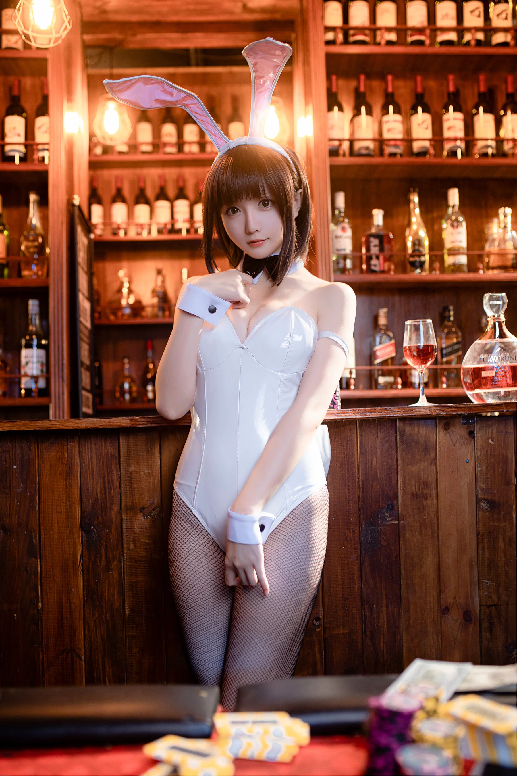 [COS福利] 星之迟迟 – 加藤惠 兔女郎 写真套图 - 爱照片