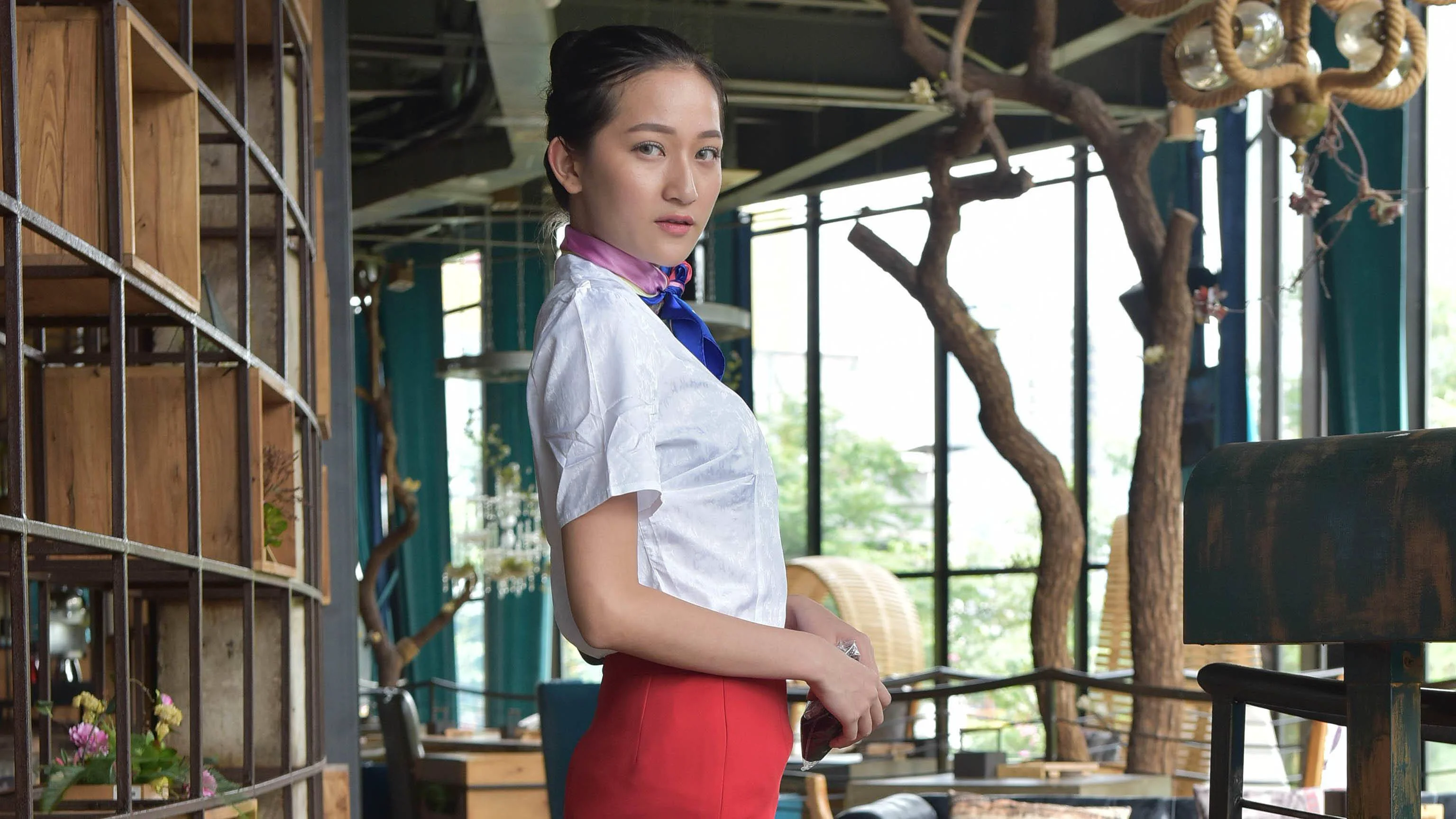 [IESS] 丝享家803： 潇潇《红裙职业装展示》 - 爱照片