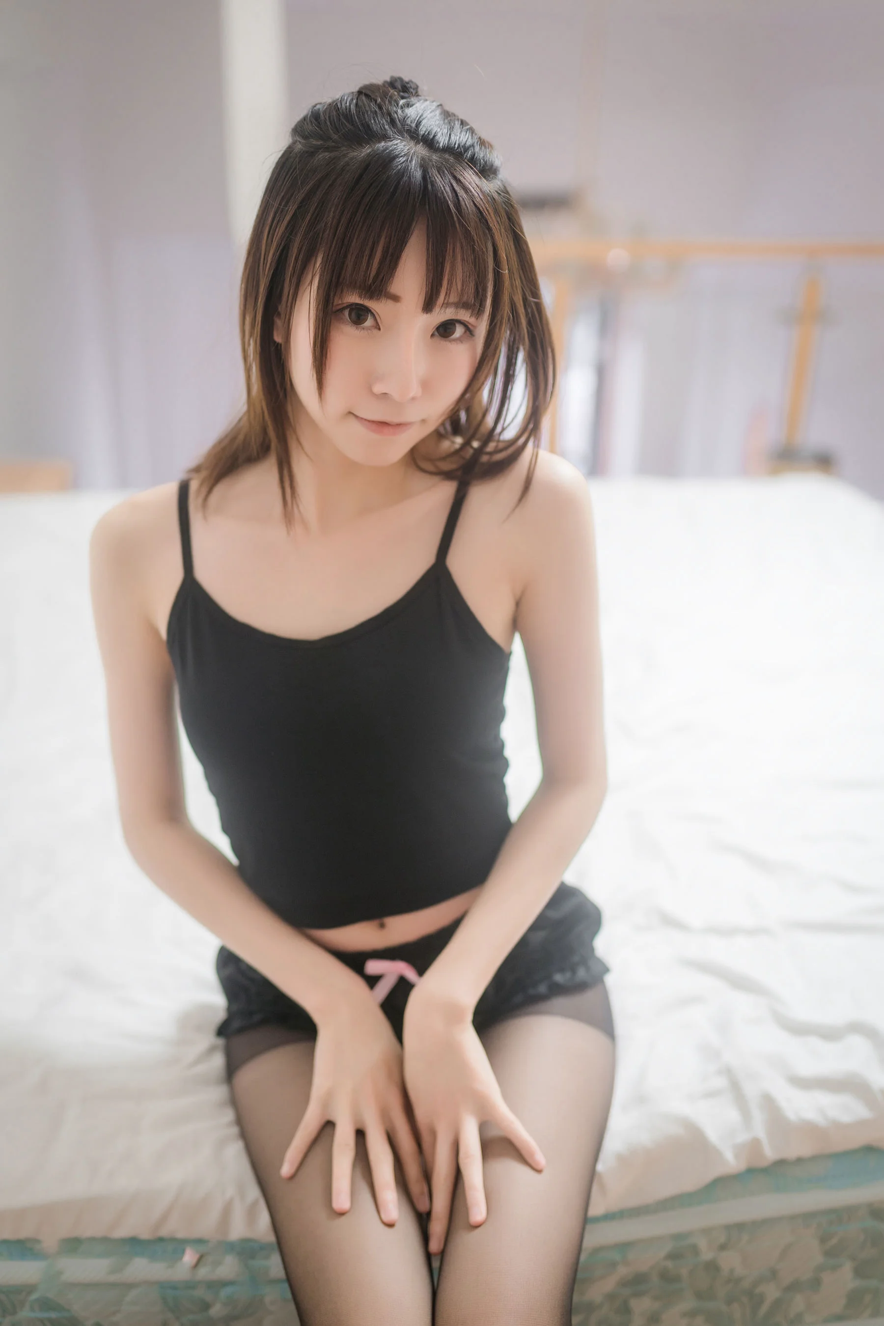 [Cosplay] Kitaro_绮太郎 – 黑丝套装 - 爱照片
