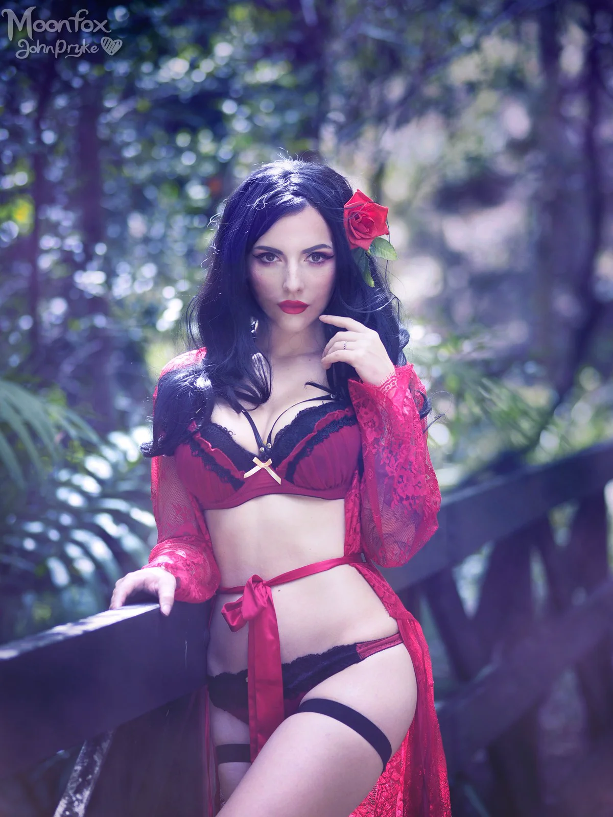 Moonfox – Red Lingerie - 爱照片
