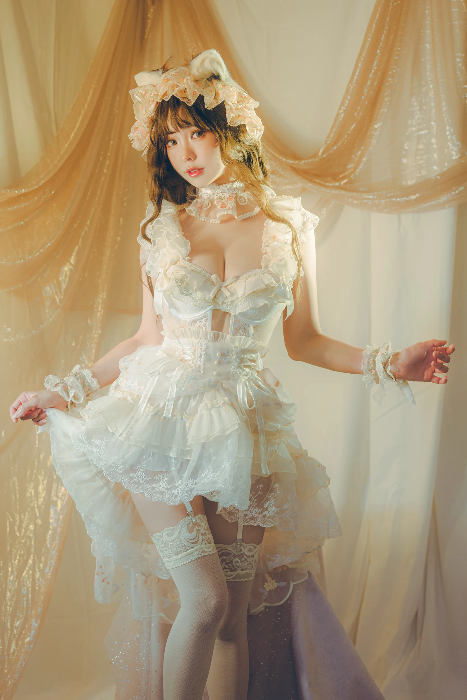 ElyEE子 – Red panda~Lingerie 小熊貓古典蕾絲 - 爱照片