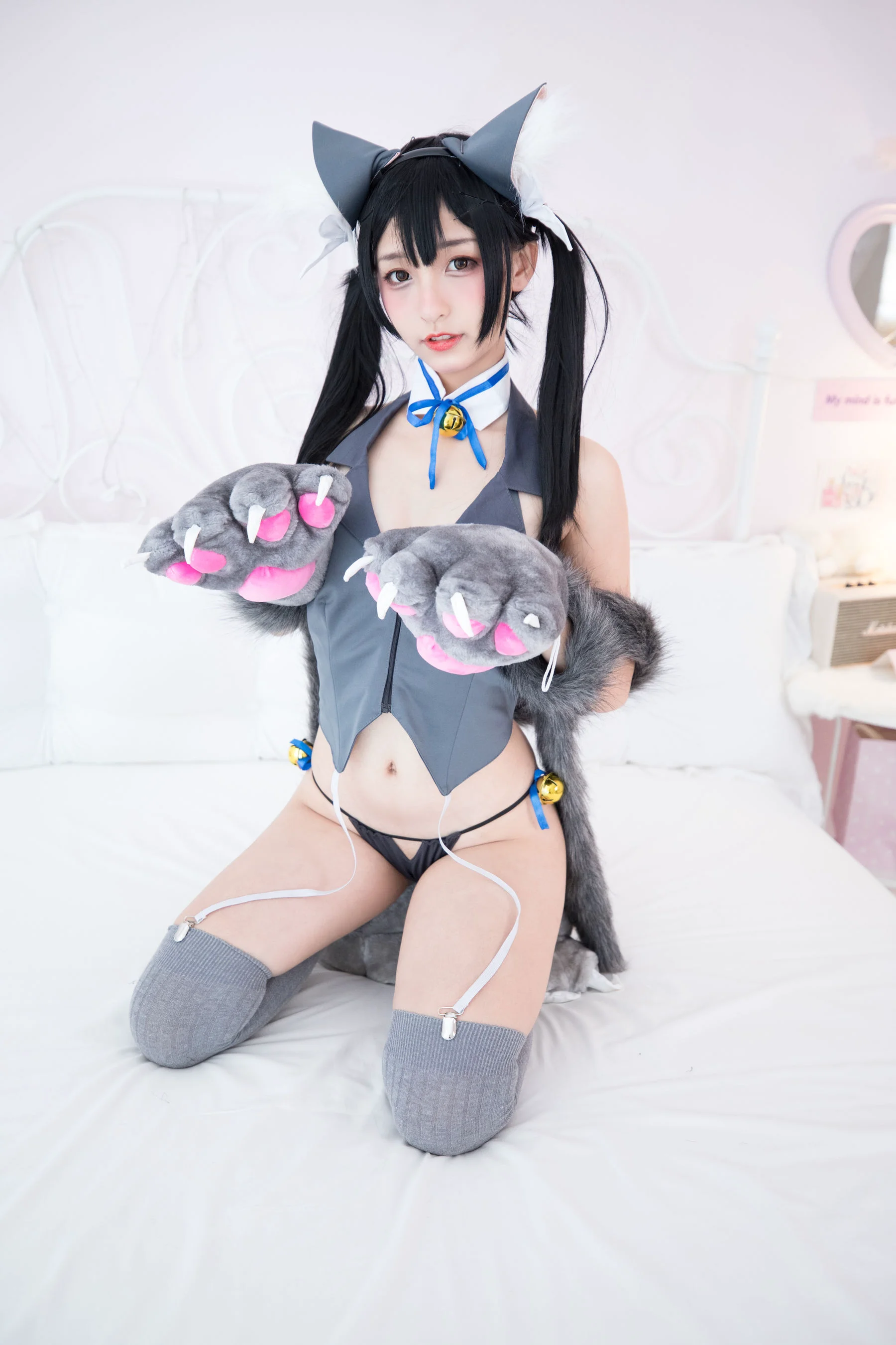 神楽板真冬《魔法を使えないの日常》 [萝莉COS] 写真集 - 爱照片