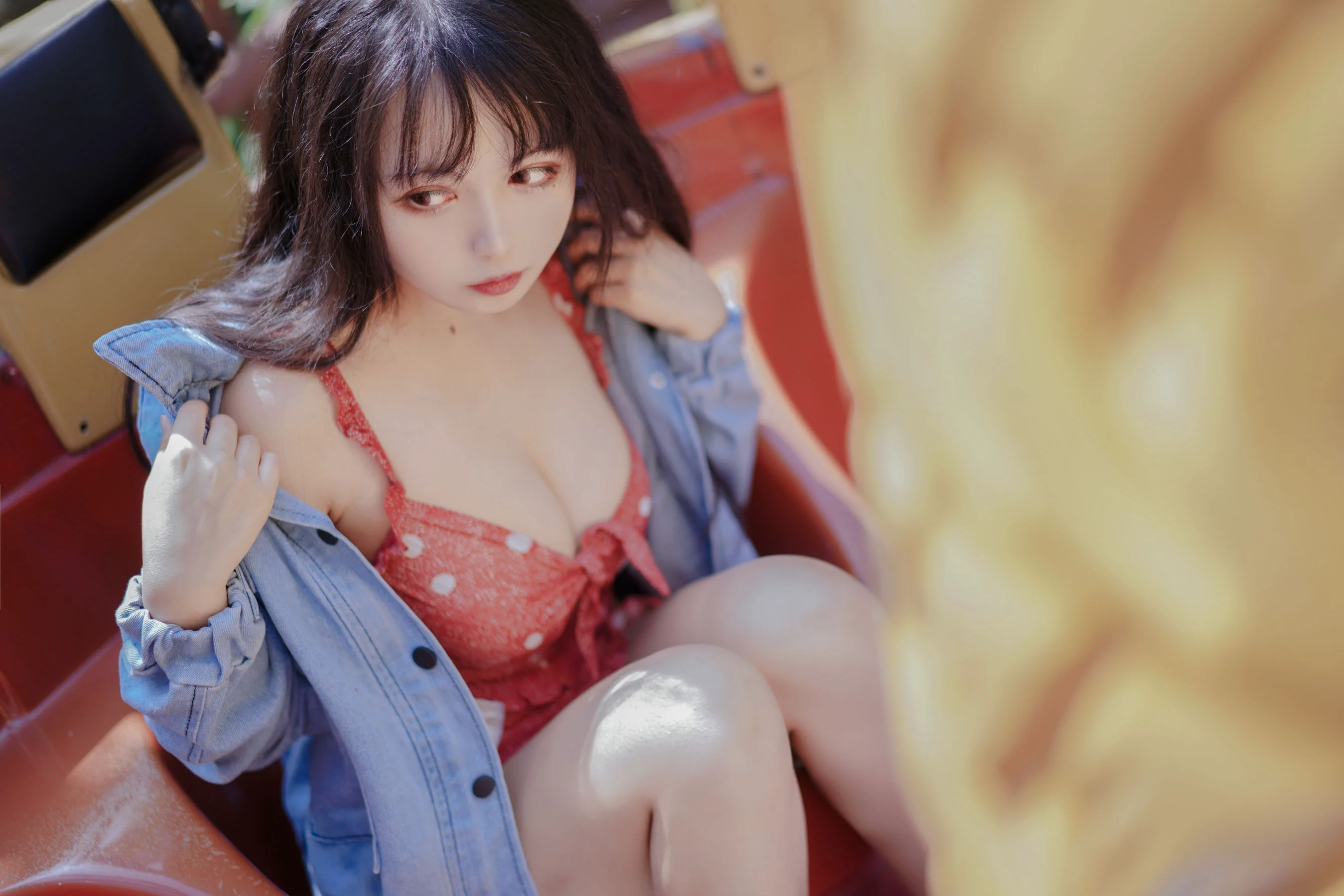 [Cosplay] 大眼萌妹黑猫猫OvO – 草莓 - 爱照片