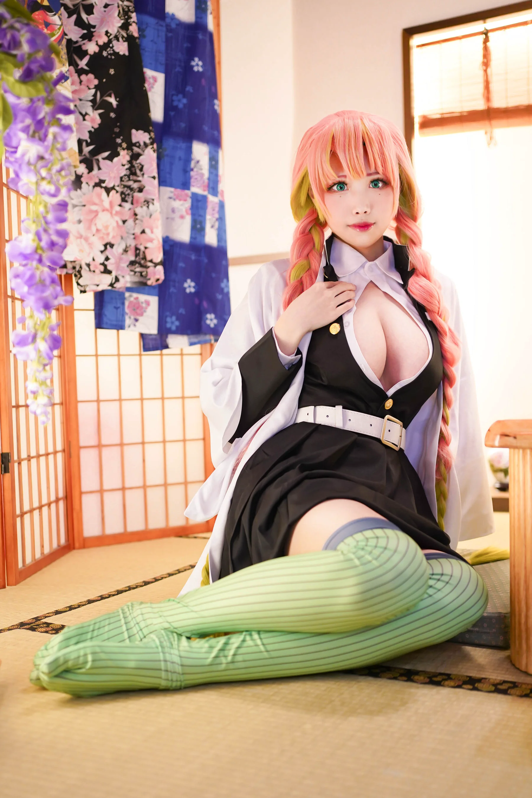 [Cosplay] 萱-KaYa – 鬼灭之刃 甘露寺 写真集 - 爱照片