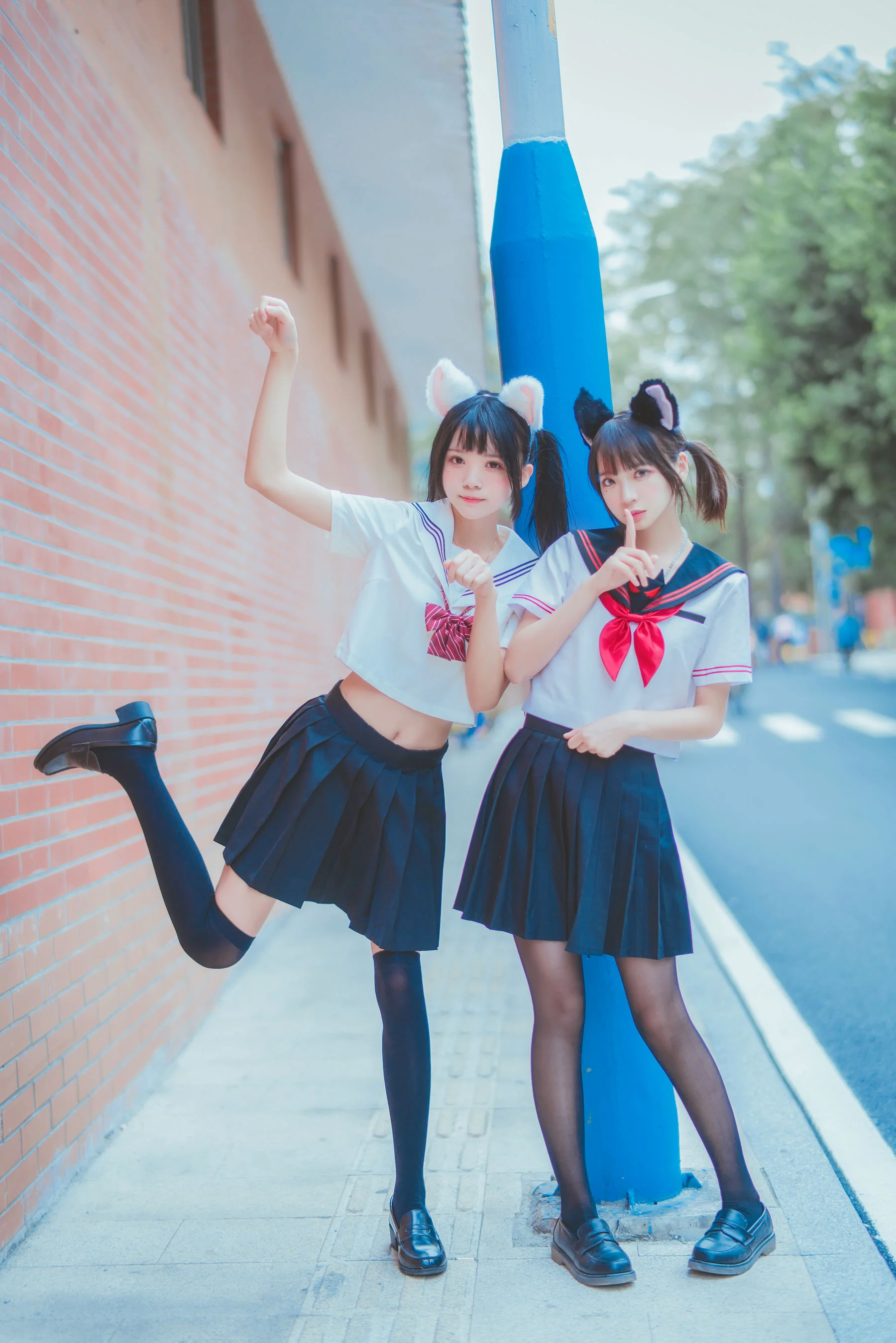 桜桃喵&疯猫ss 《JK百合2》 [萝莉COS] 写真集 - 爱照片