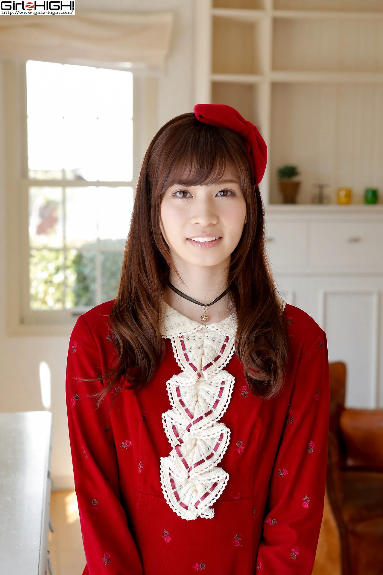 佐藤理亜《僕たち（私たち）お尻だ～いすき！》赤ワンピース [Girlz-High] 写真集 - 爱照片