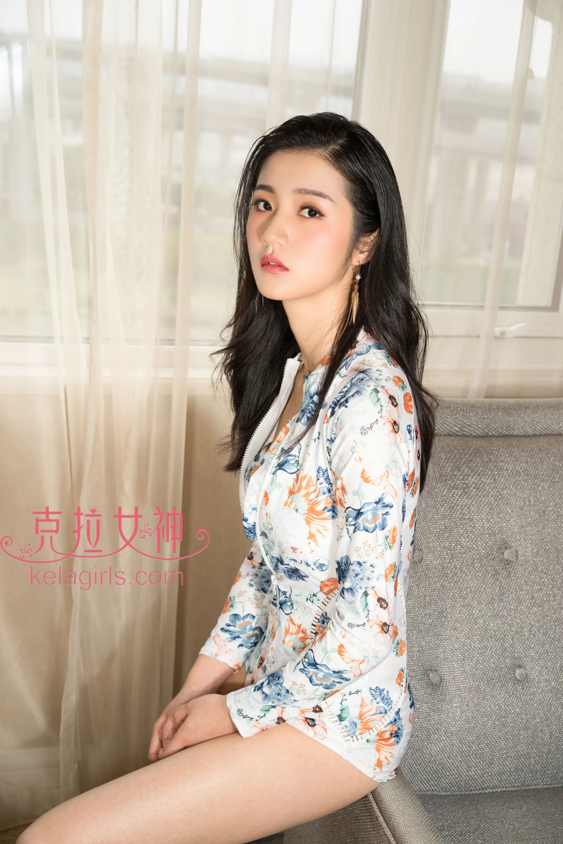倩倩《古典小美女》 [克拉女神Kelagirls] 写真集 - 爱照片