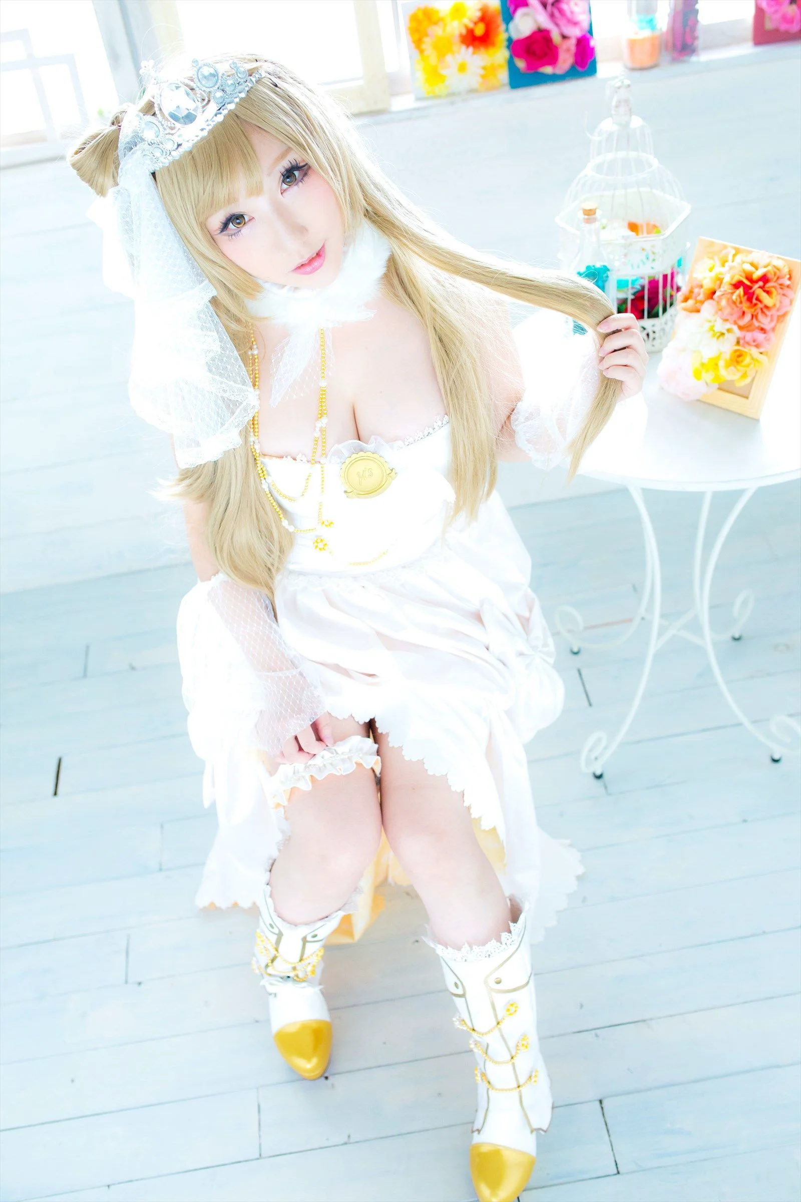 绫香 (Saku サク) 《Love Live!》Toujou Nozomi+Minami Kotori 写真集 - 爱照片