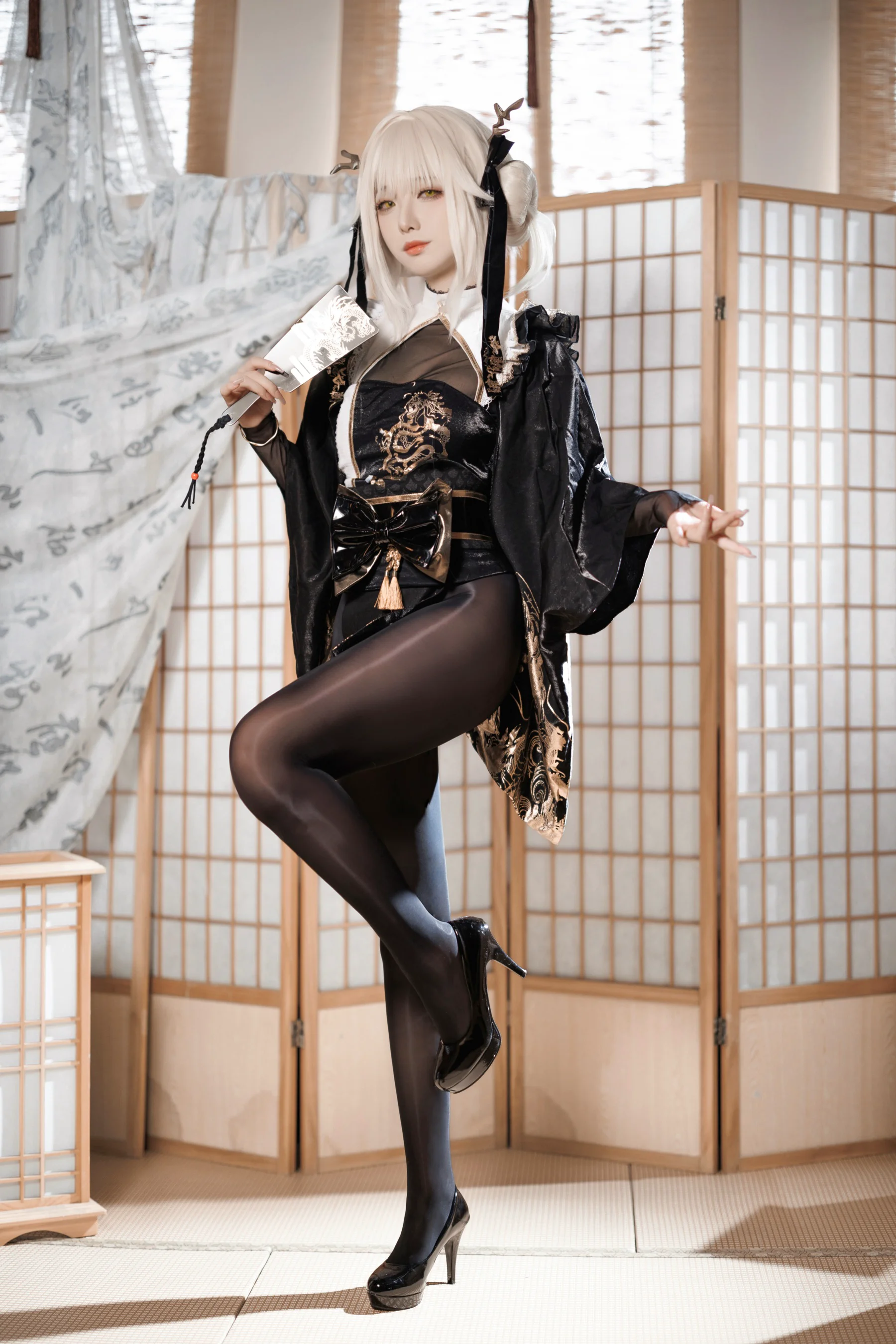 封疆疆v – NIKKE 白兔布兰儿 和服 - 爱照片