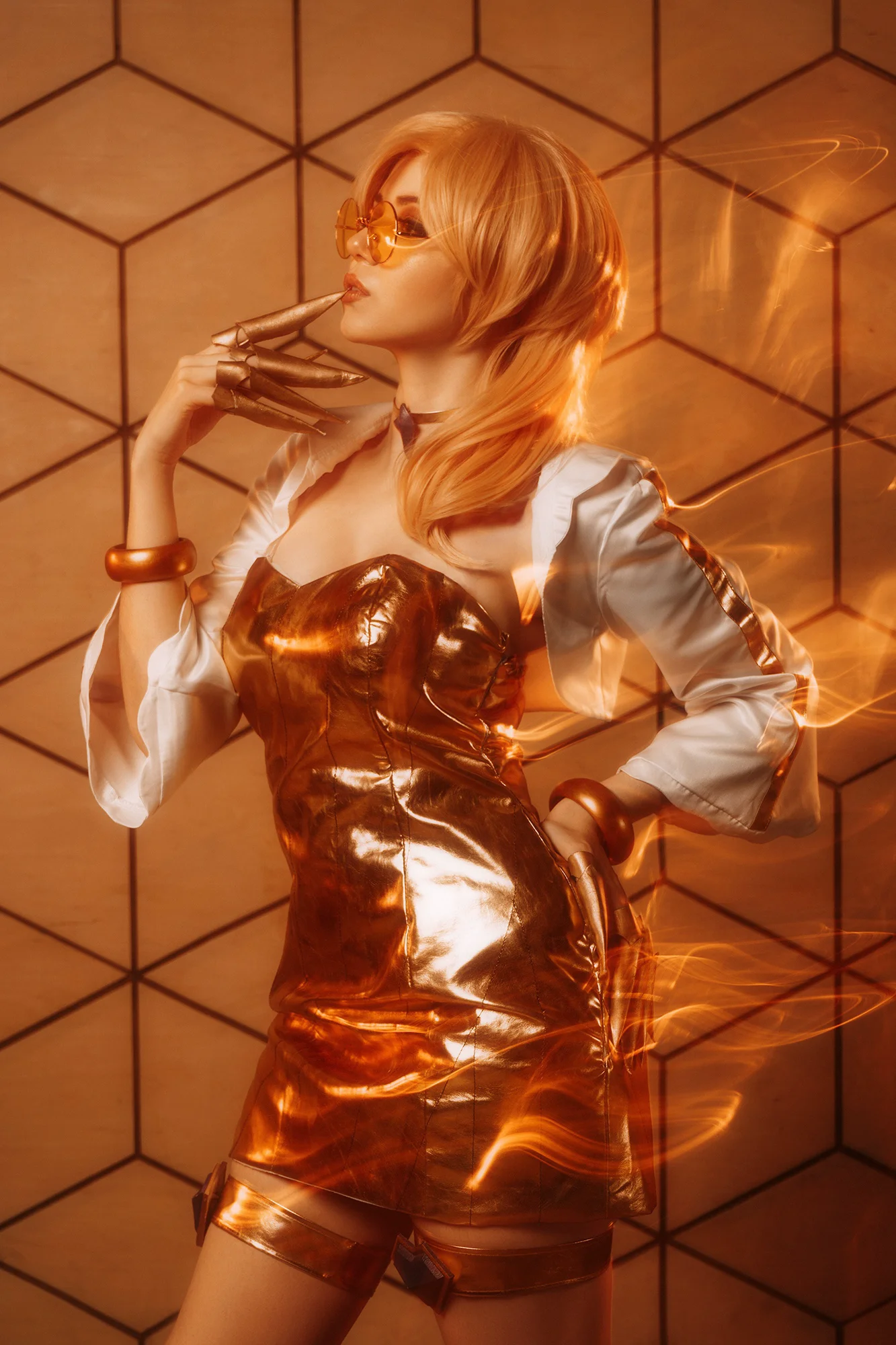 [ДарьяМезенцева] Ольга Базанова, Alina Becker – League of Legends. Ahri and Evelynn - 爱照片