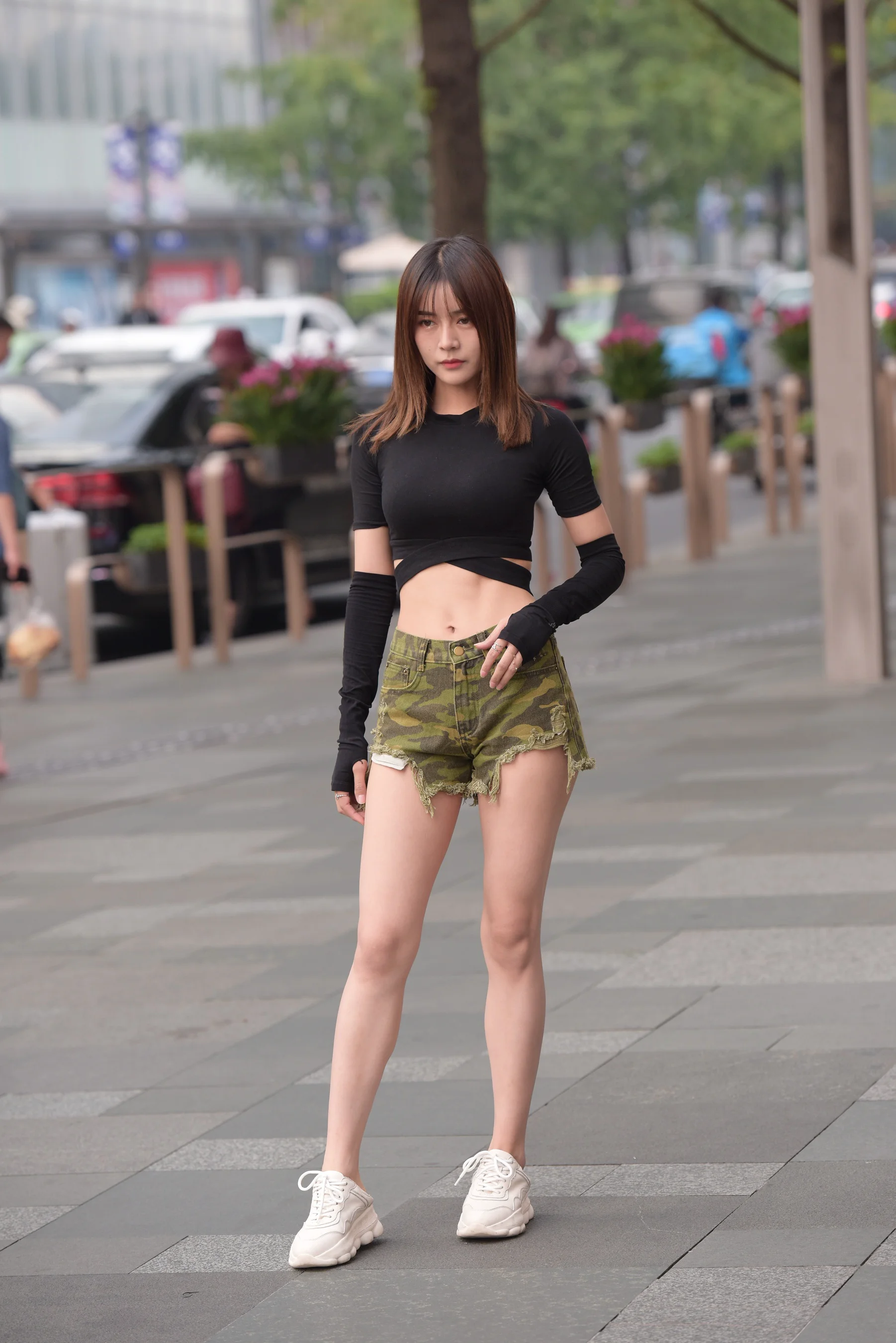 慕容笙作品 – 热裤美女 写真 - 爱照片
