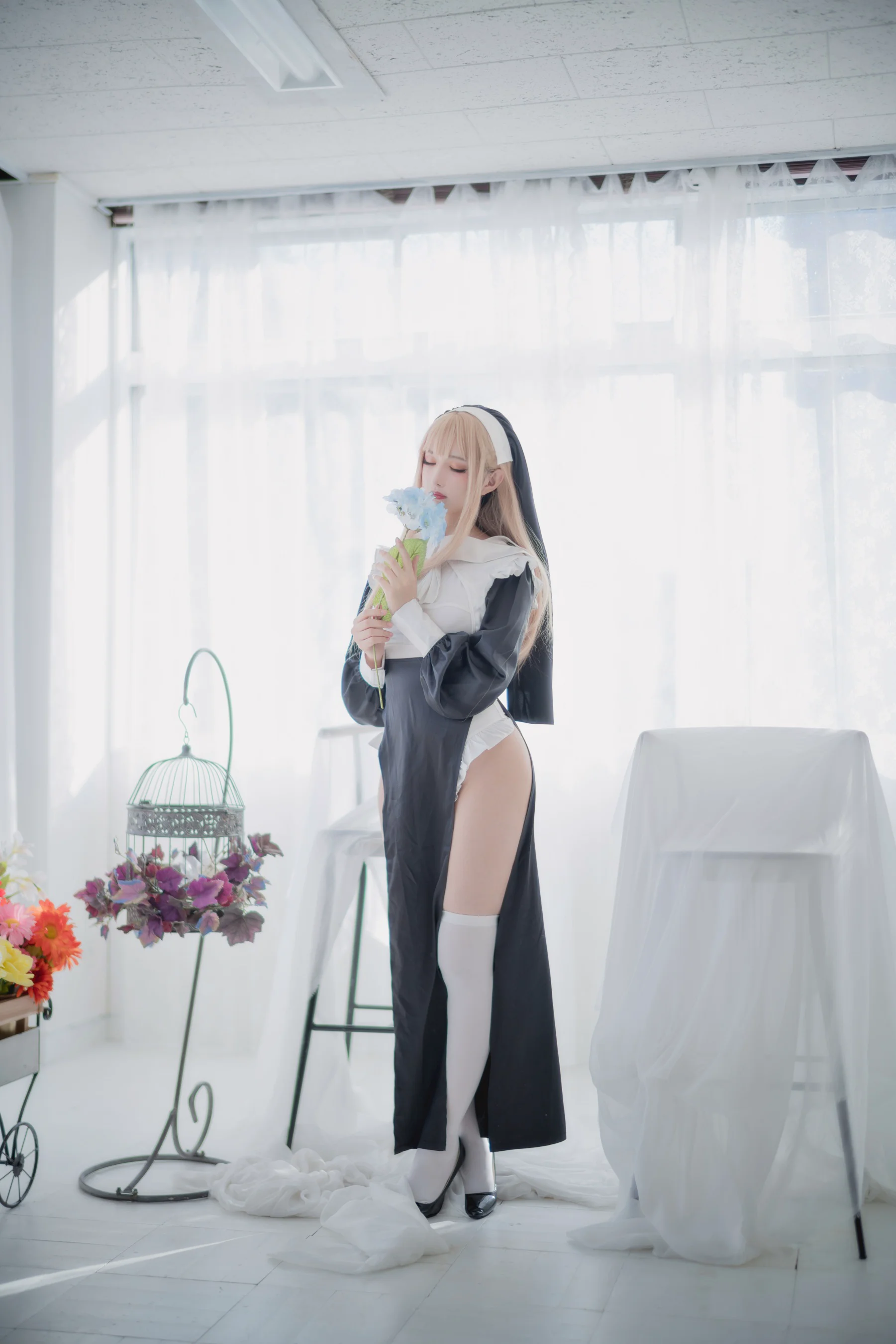 Shika小鹿鹿 – 修女 - 爱照片