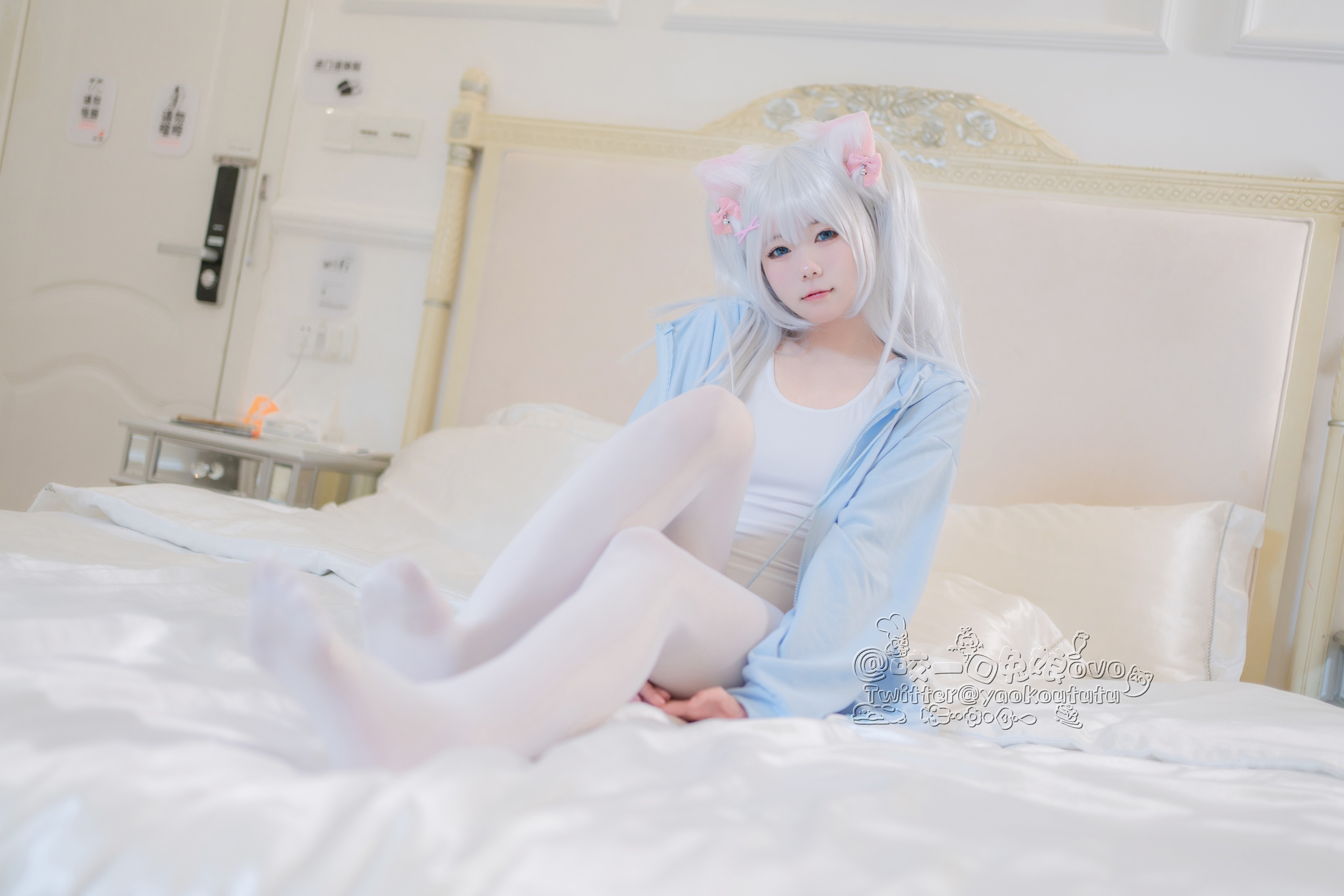 咬一口兔娘 – 做你的猫 - 爱照片