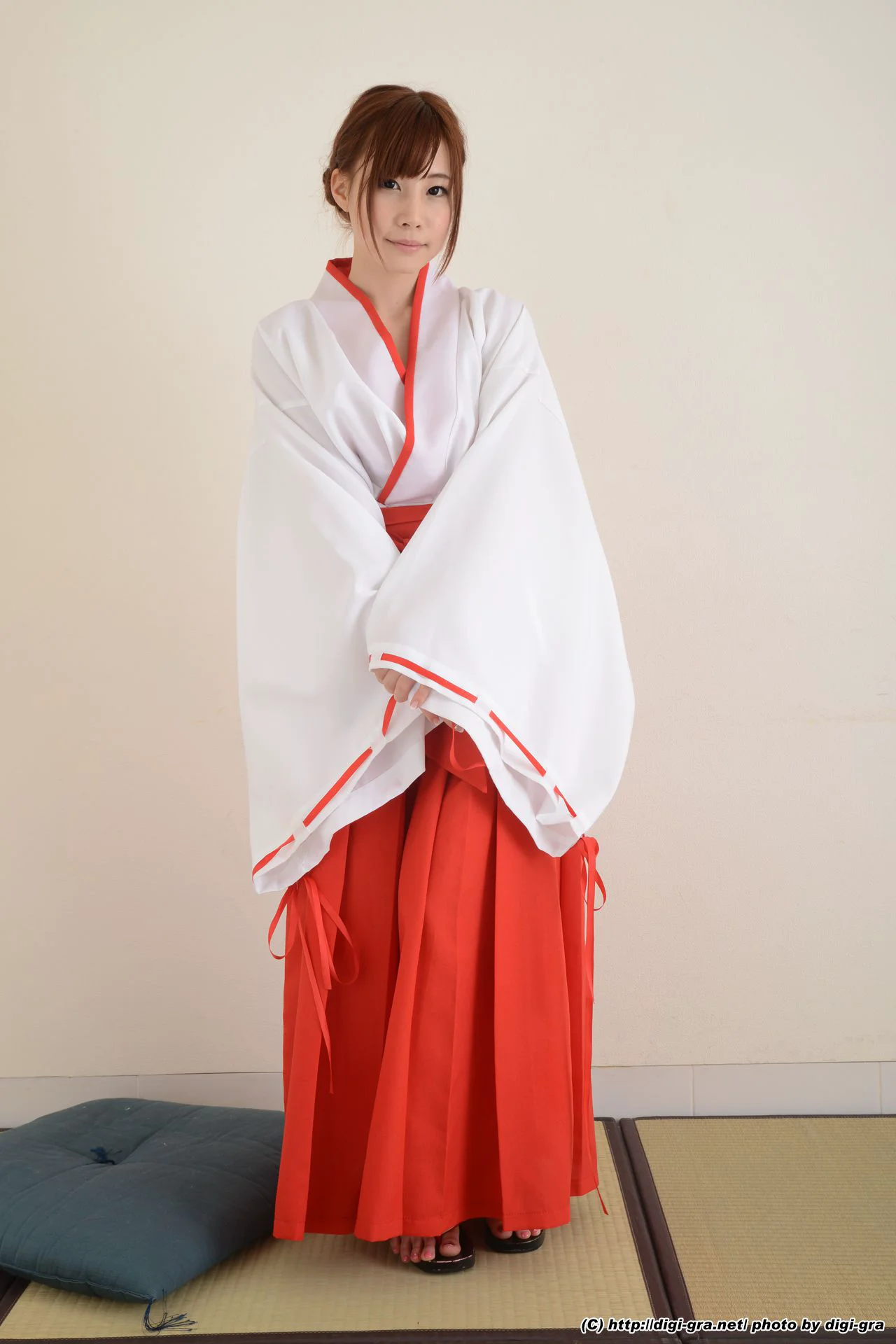 长谷川留衣/長谷川るい 和服系列 Set7 [Digi-Graデジグラ] 写真集 - 爱照片