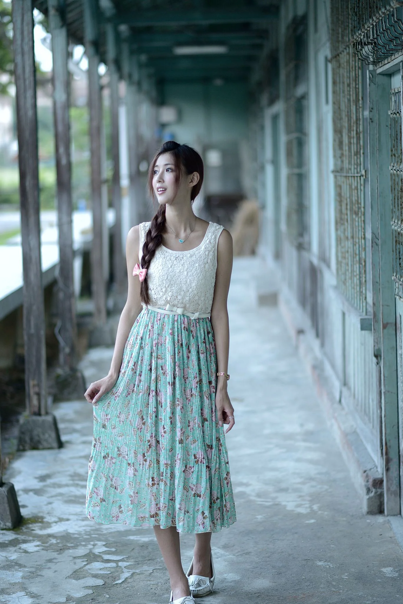Kila晶晶/金允乔《小清新唯美长裙》外拍写真集 - 爱照片