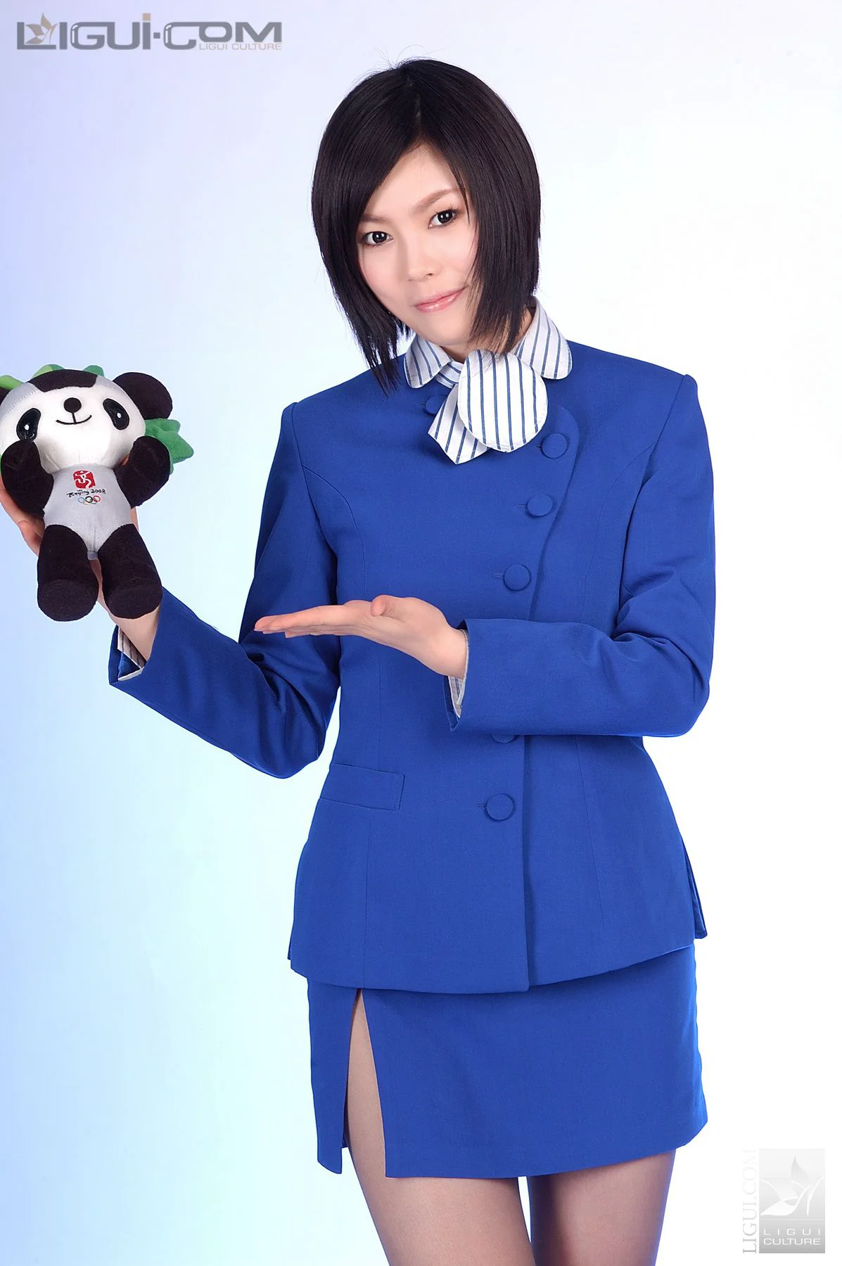 Model 慕子《高跟美丝空姐之福娃女王之恋》 [丽柜LiGui] 丝足写真图片 - 爱照片