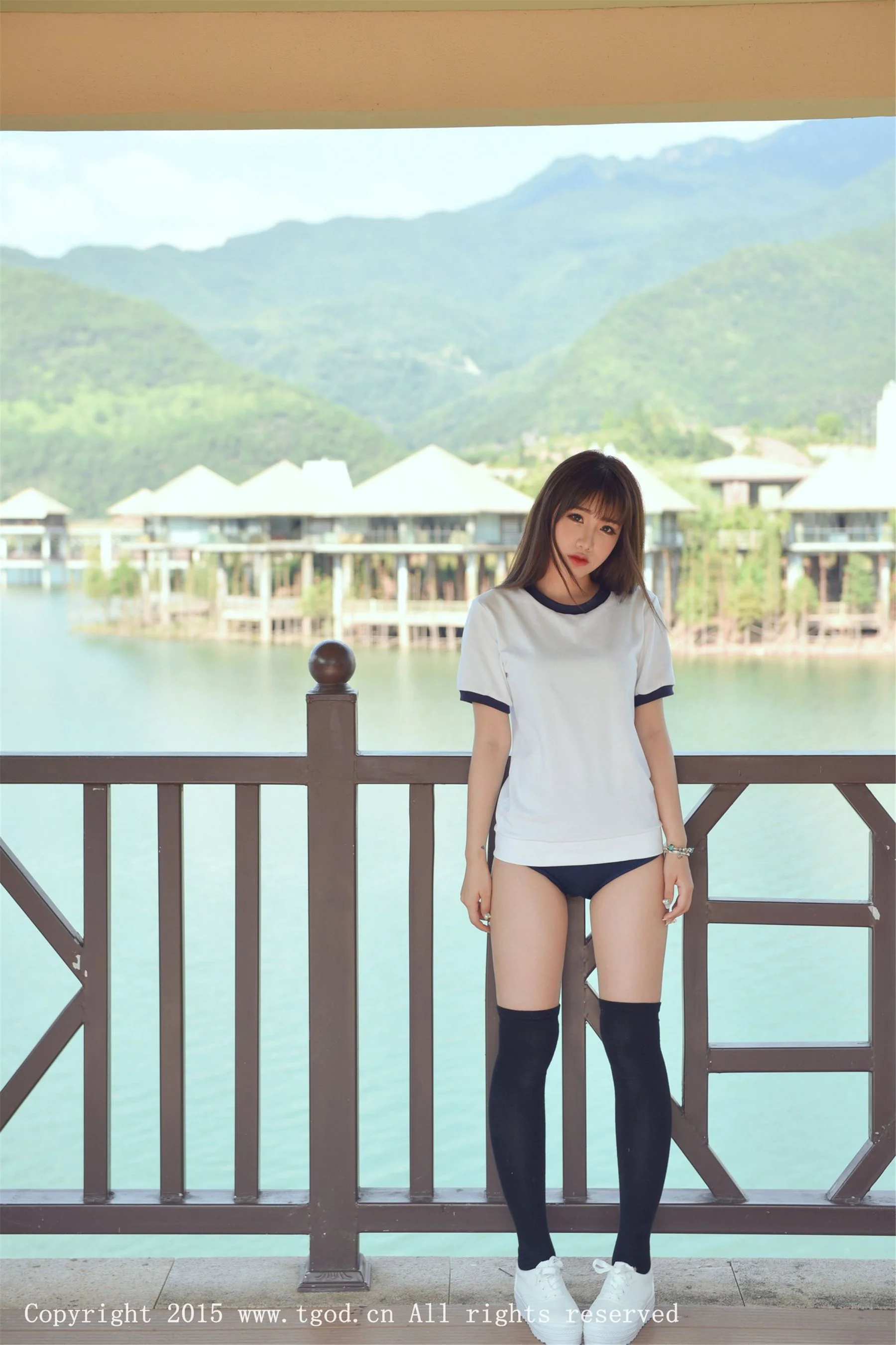 Akiki朱若慕《云曼旅拍》体操服、死库水系列 [TGOD推女神] 写真集 - 爱照片