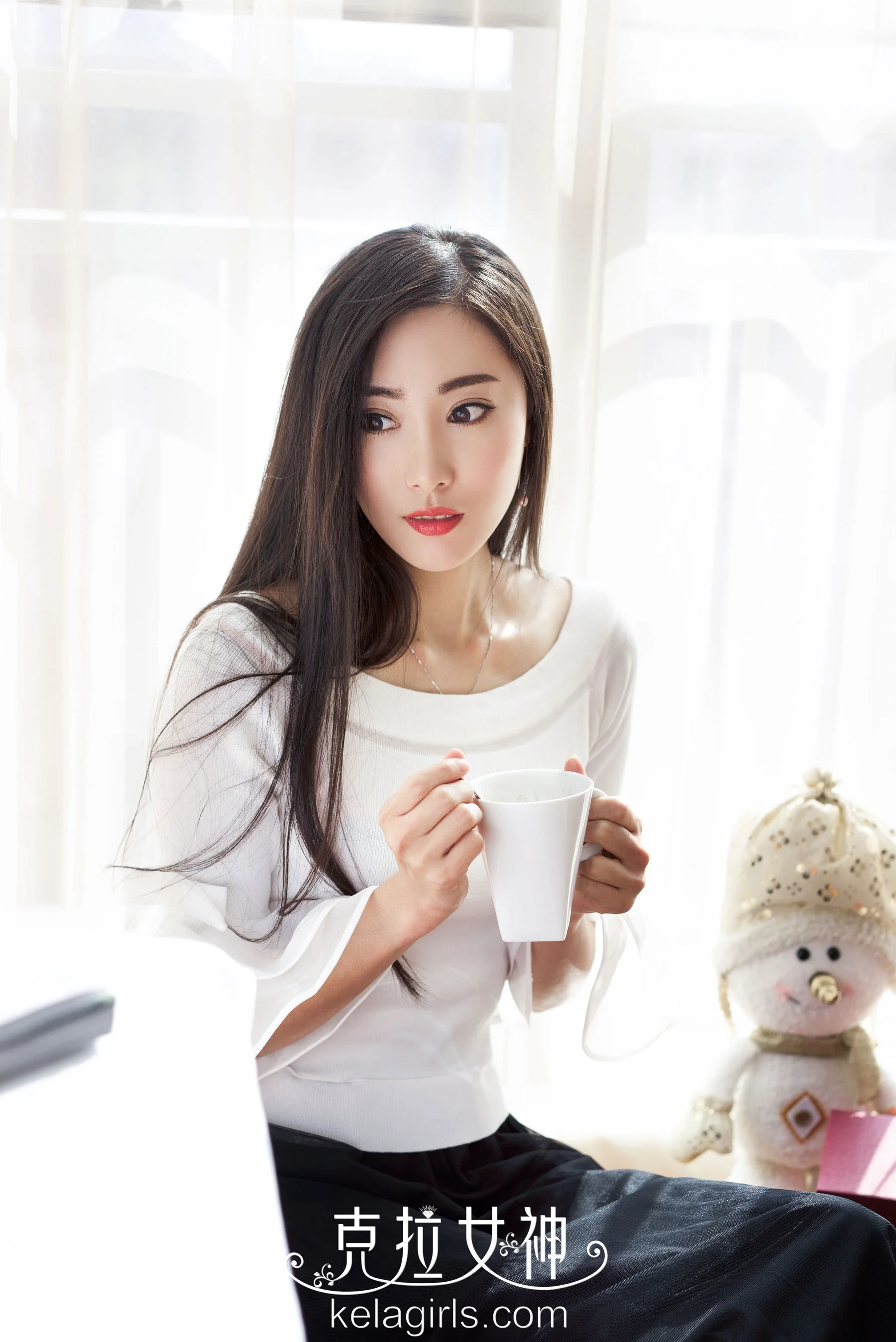 颖儿《封面佳人》 [克拉女神] 写真集 - 爱照片