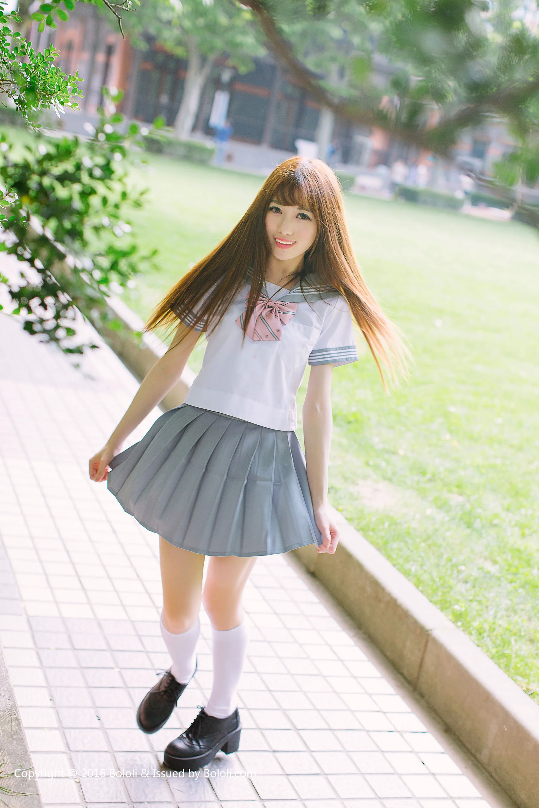 赵奶莹《奶莹小花园》 [Kimoe激萌文化] KIM015 写真集 - 爱照片