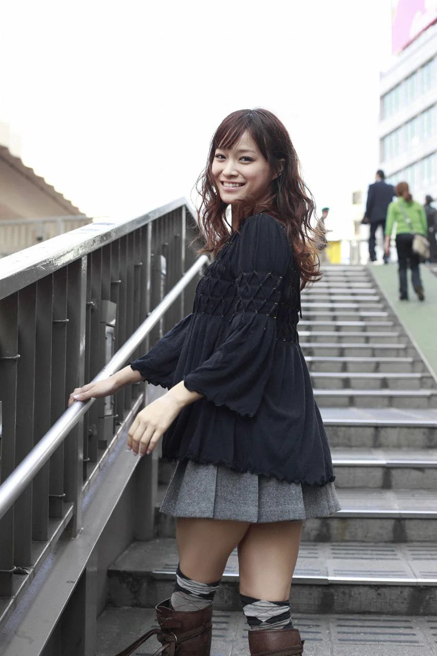 Eri Kamei 亀井絵里 [Hello! Project Digital Books] Vol.65 写真集 - 爱照片