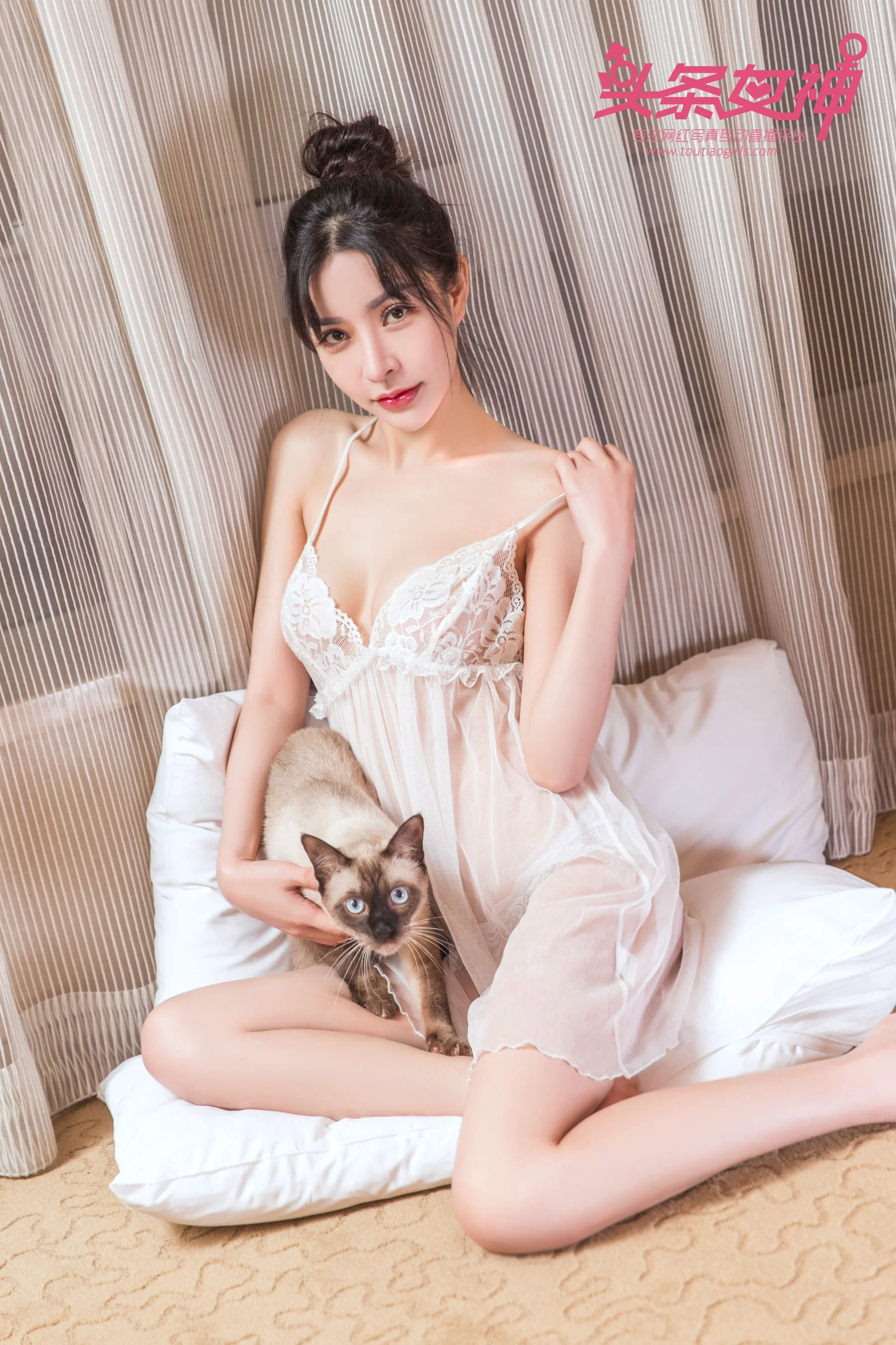 Baby《少女与猫》 [头条女神Toutiaogirls] 写真集 - 爱照片