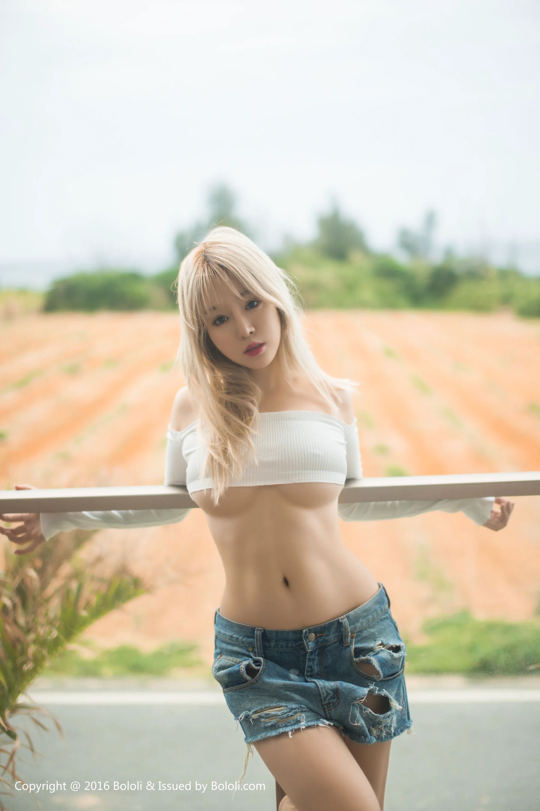 王雨纯の写真集 [Bololi波萝社] BOL.051 写真集 - 爱照片