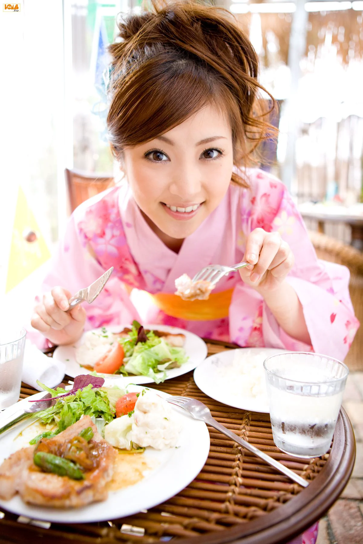 [Bomb.TV] 2009年09月刊 Natsuko Tatsumi 辰巳奈都子 写真集 - 爱照片
