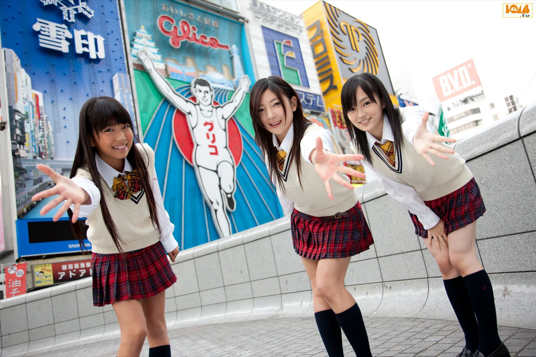 [Bomb.TV] 2011年01月刊 Nmb48 成员 写真集 - 爱照片